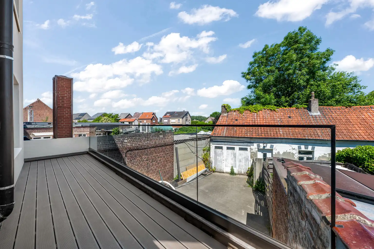 Instapklaar, gerenoveerd appartement met 2 slaapkamers foto 12