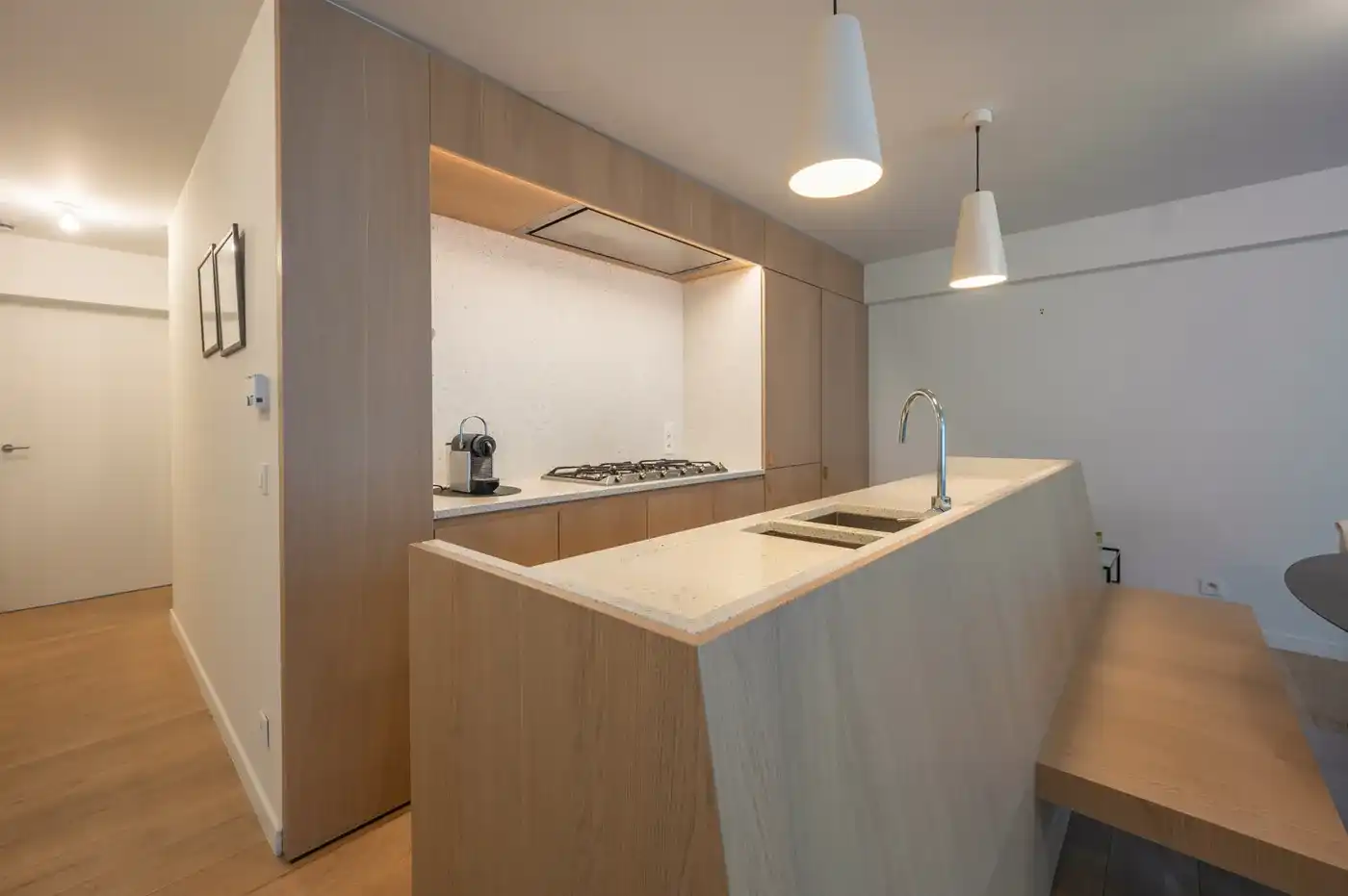 Lichtrijk twee slaapkamer appartement met zijdelings zeezicht in het Zoute foto 5