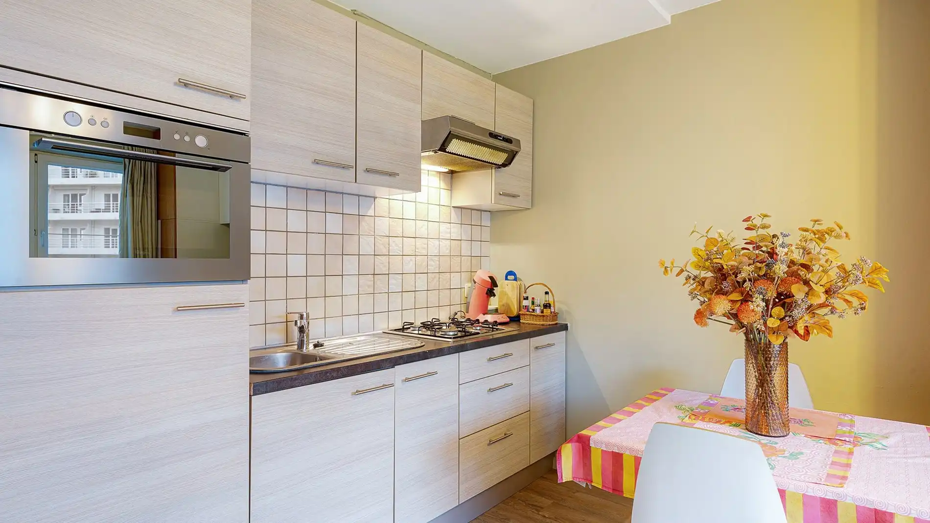 Uw pied-à-terre in Knokke: centraal, zonnig en omringd door alles wat telt foto 10