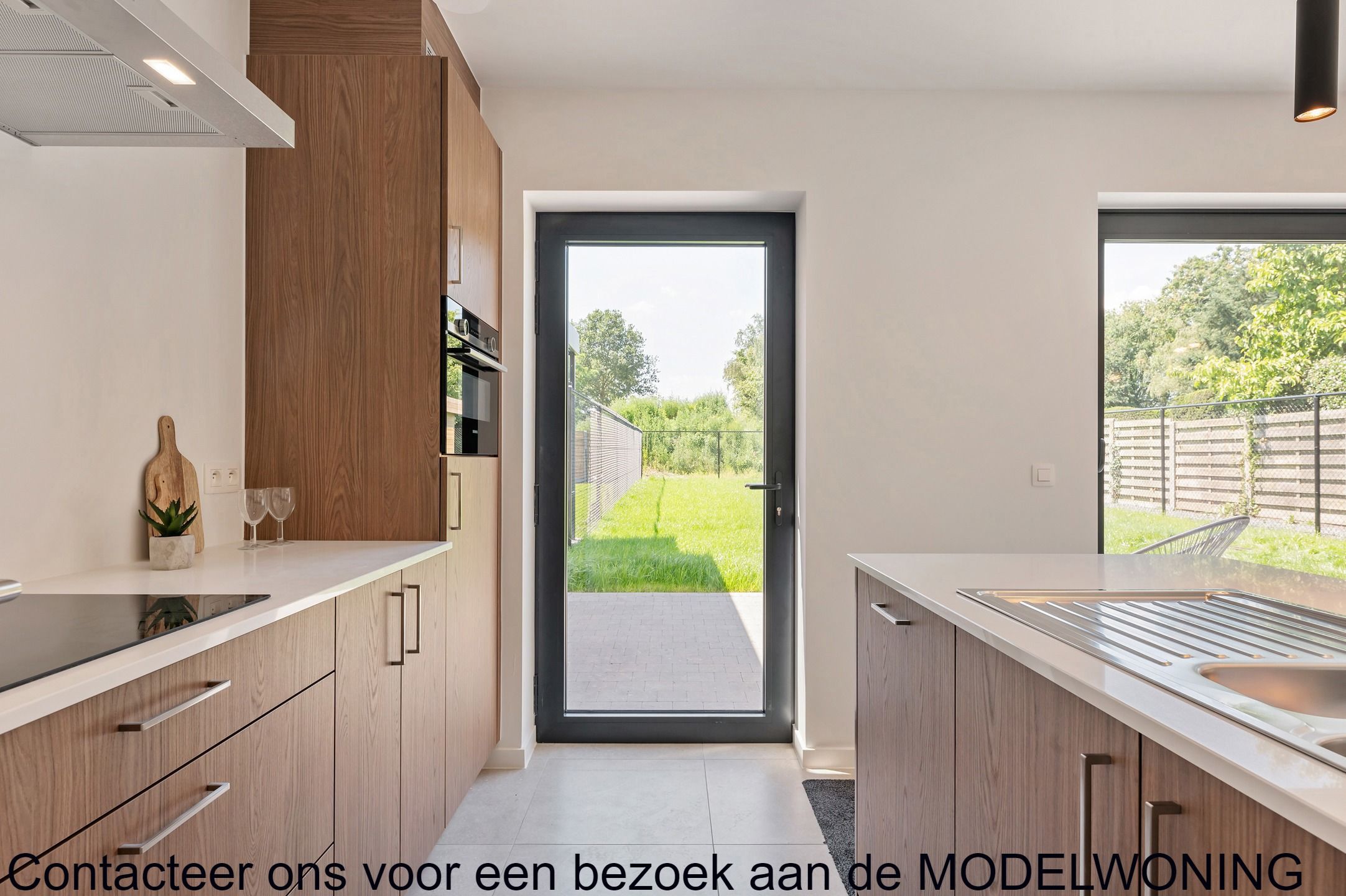 Woningen met 3 of 4 slpks en tuinen met bijgebouw en carport foto 21