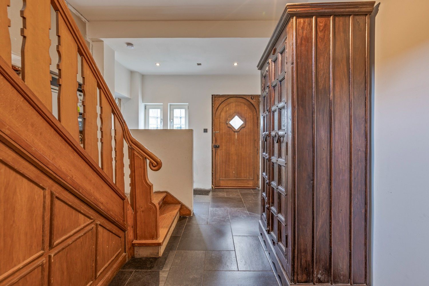 Grotendeels gerenoveerde woning met 5 slaapkamers! foto 7