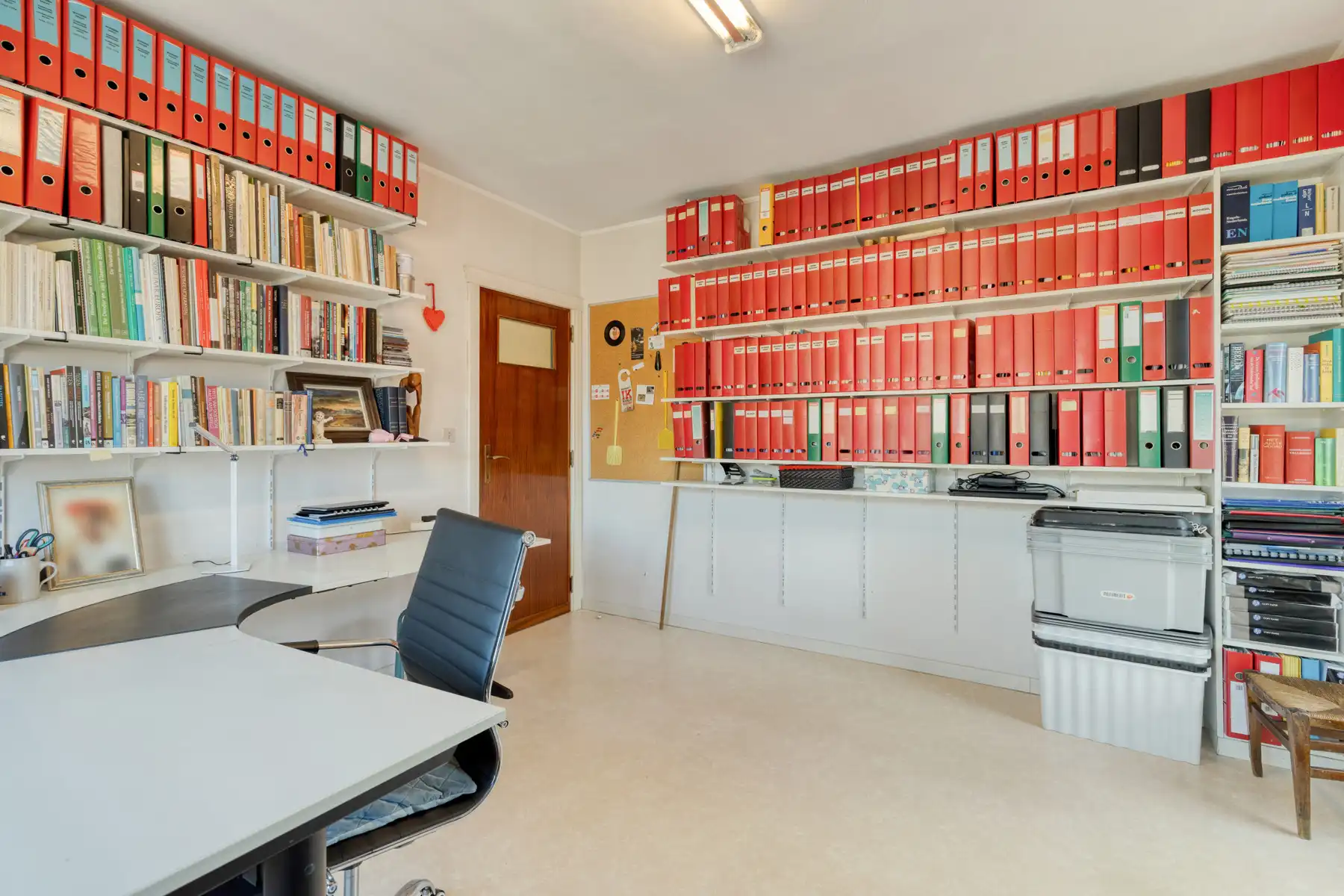 Solide halfopen bebouwing met 3 slaapkamers en garage foto 20