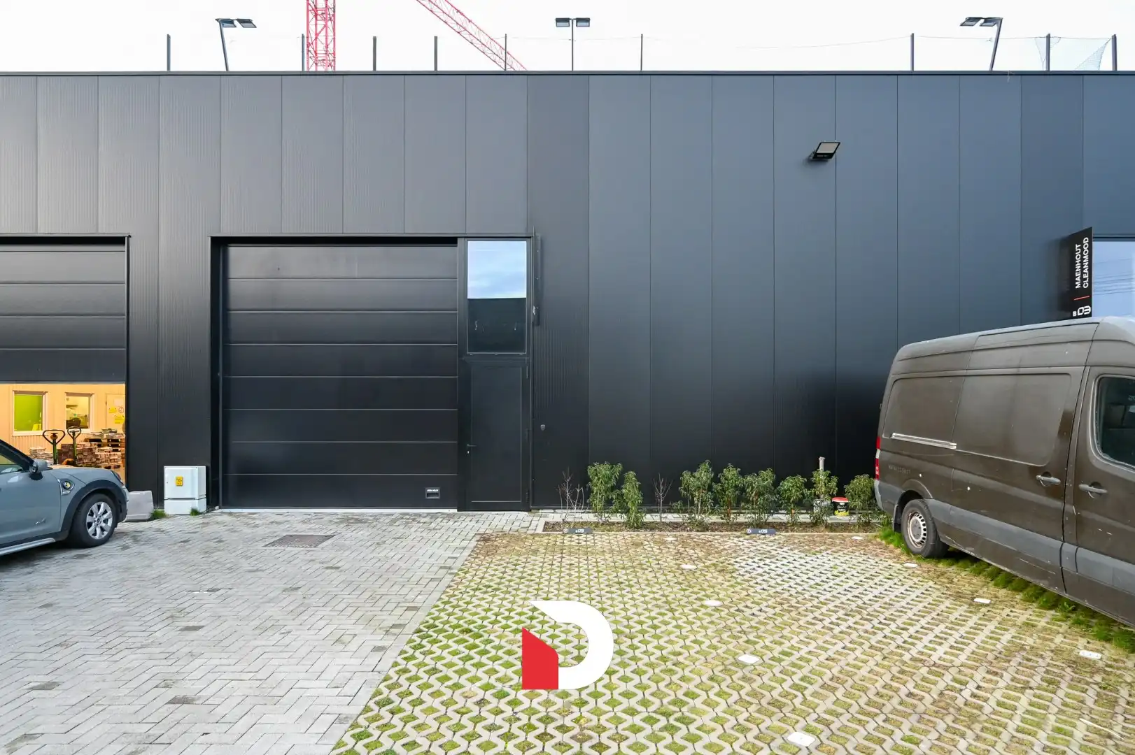 Industrieel terrein te huur Dirk Martensstraat 4 - B/0005 - 8200 Brugge