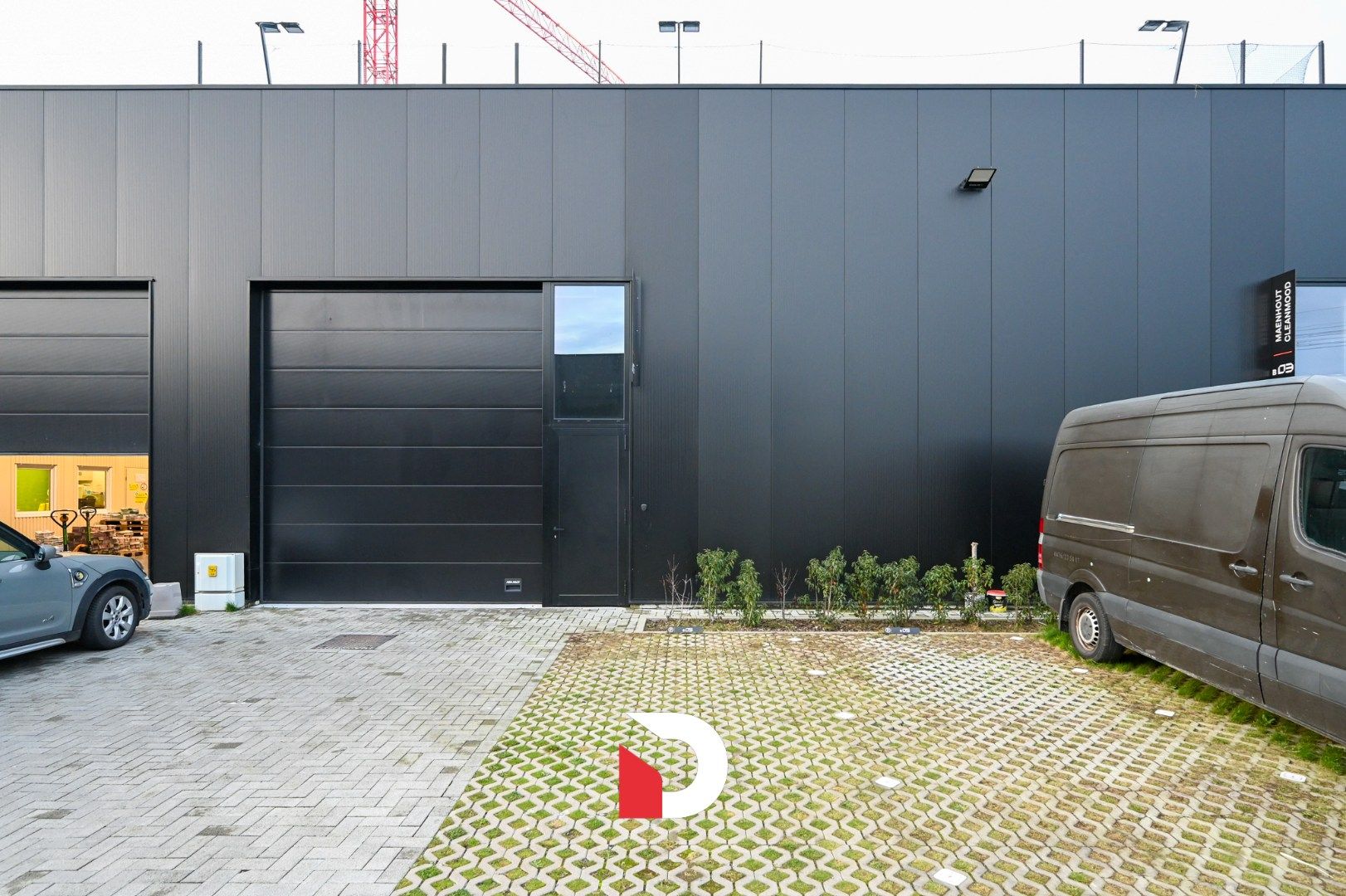 Industrieel terrein te huur Dirk Martensstraat 4 - B/0005 - 8200 Brugge