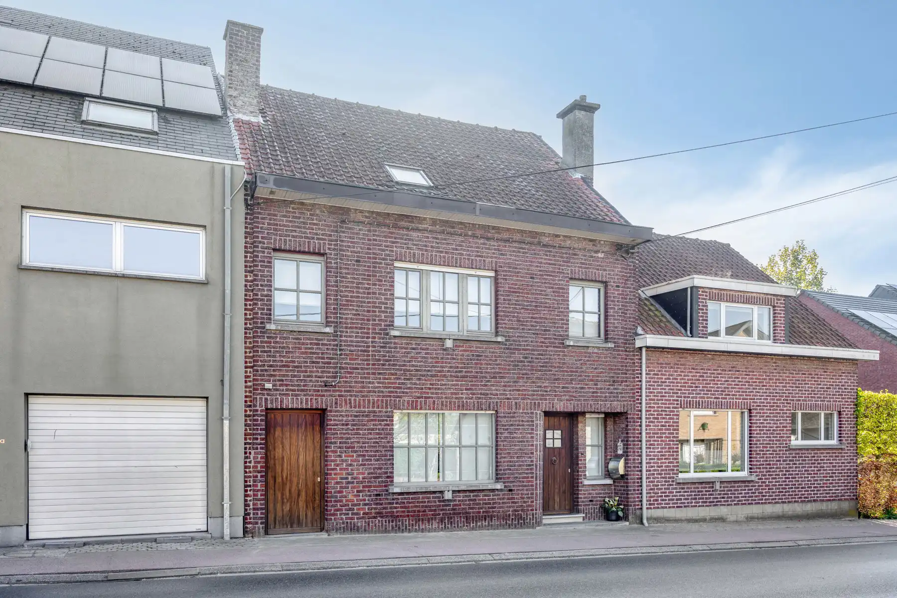 Instapklare woning met 3 slaapkamers en prachtige tuin. foto {{pictureIndex}}