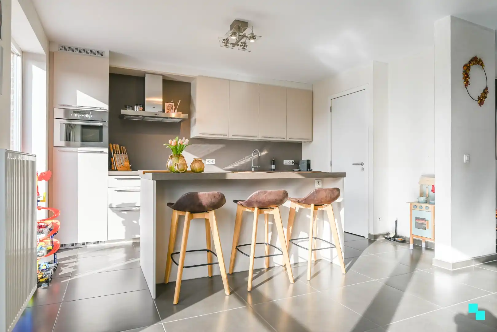 Instapklare, energiezuinige halfopen bebouwing in Oostrozebeke foto 8