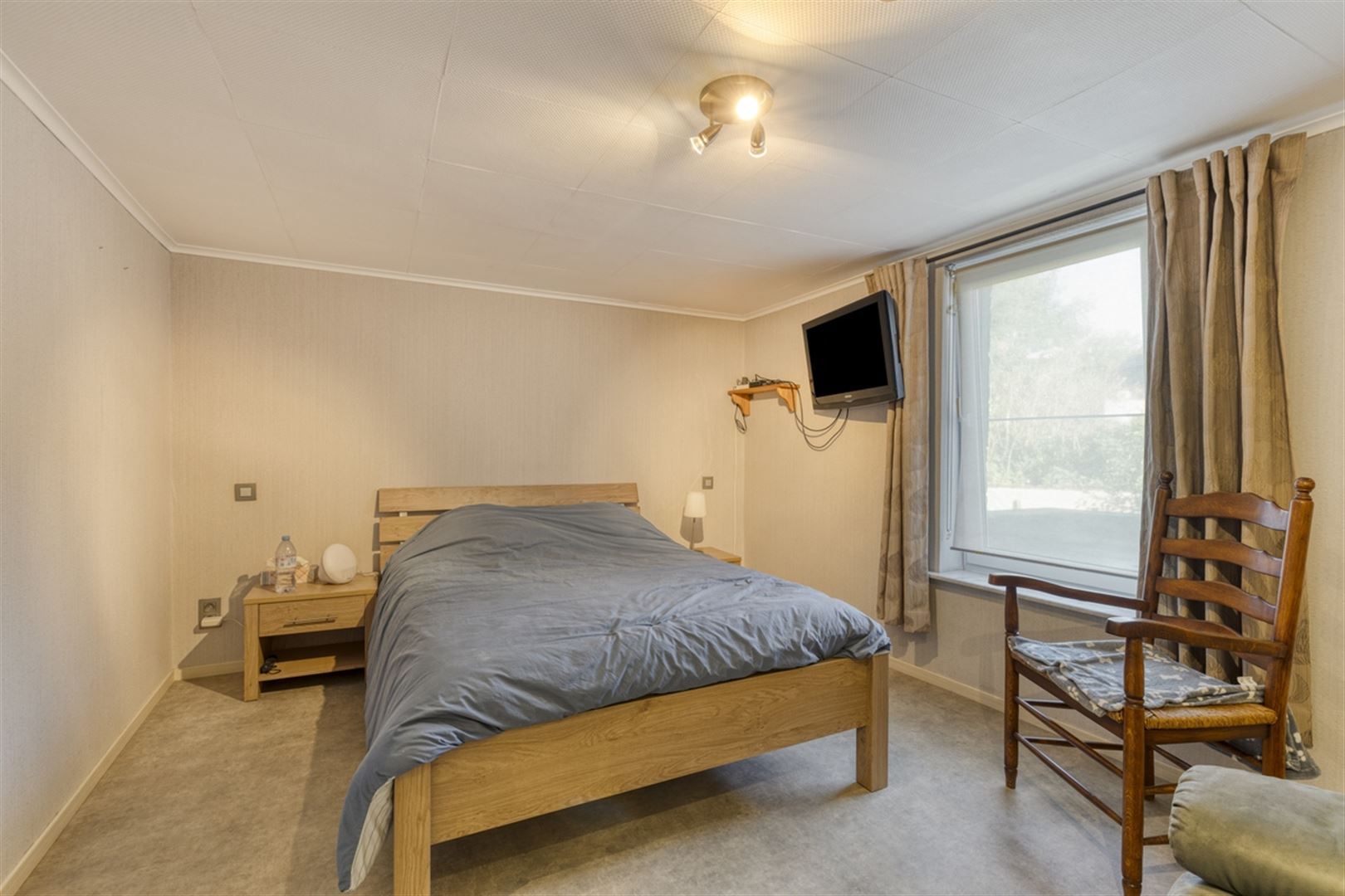 Rustig gelegen woning met garage foto 14