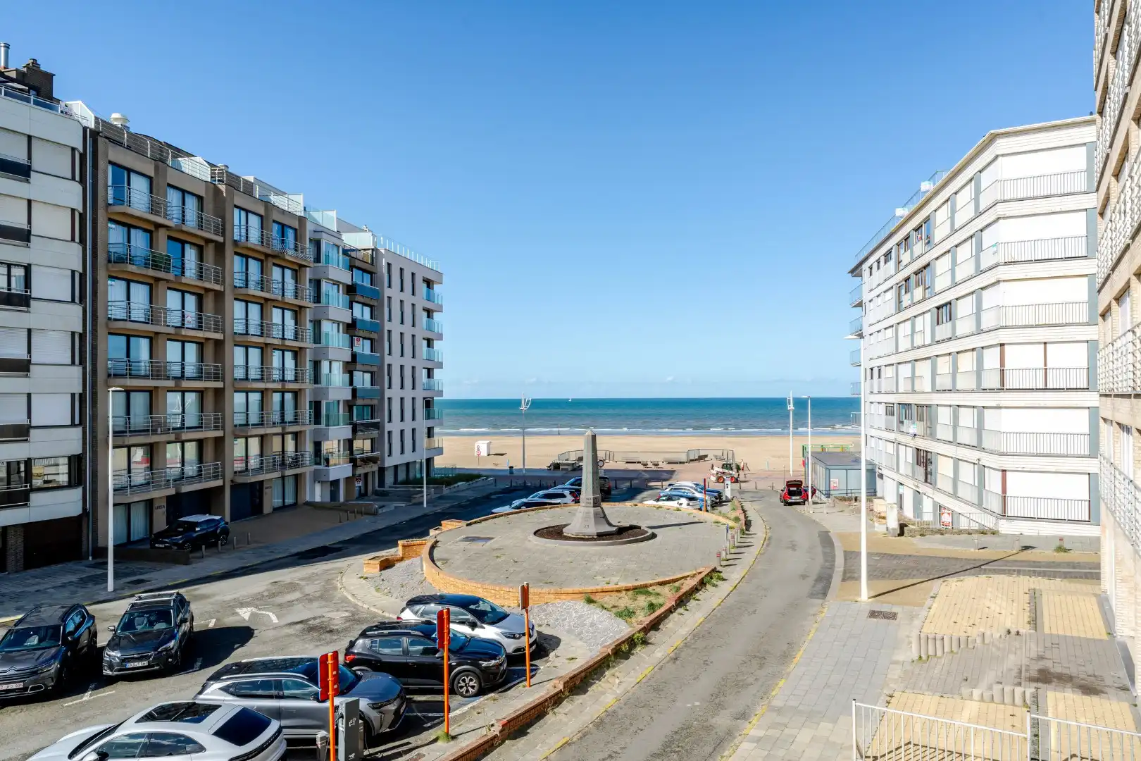 Instapklaar appartement met prachtig zeezicht. foto 17