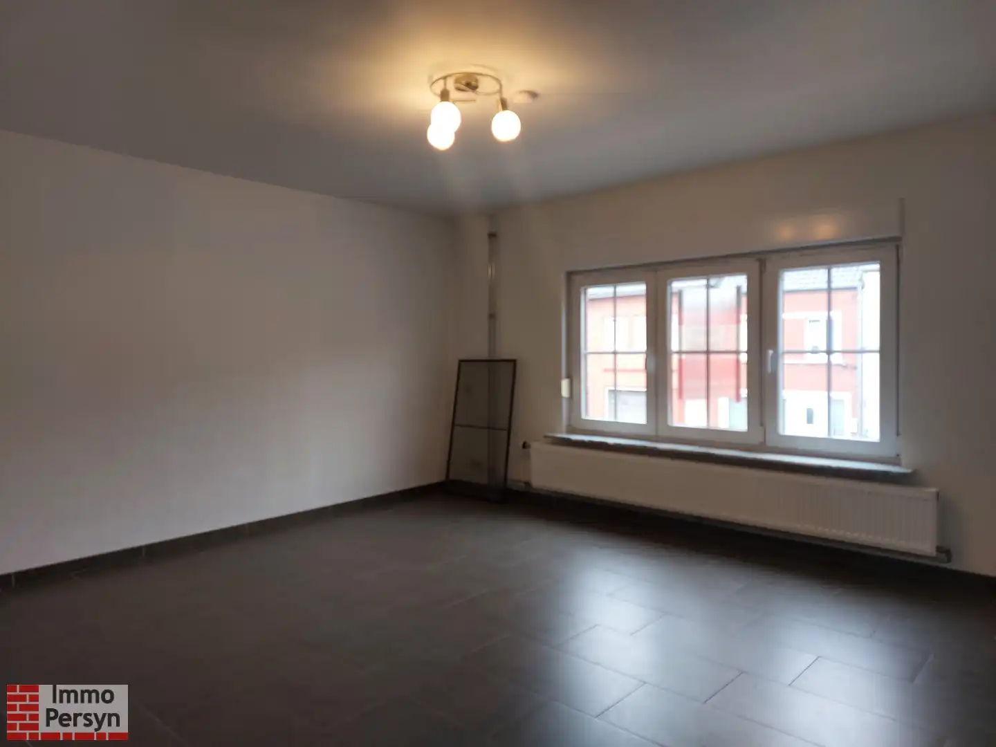 Gezellige rijwoning met kleine stadstuin foto 13