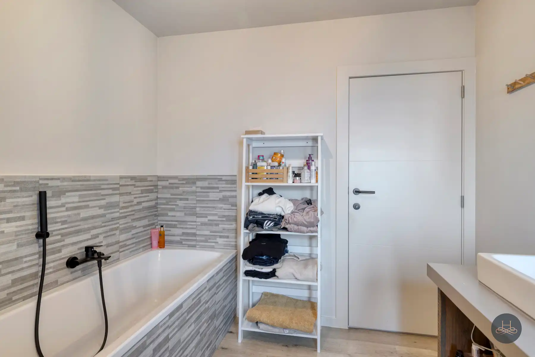 Recent gerenoveerde woning met 3 slaapkamers en ruime tuin foto 24