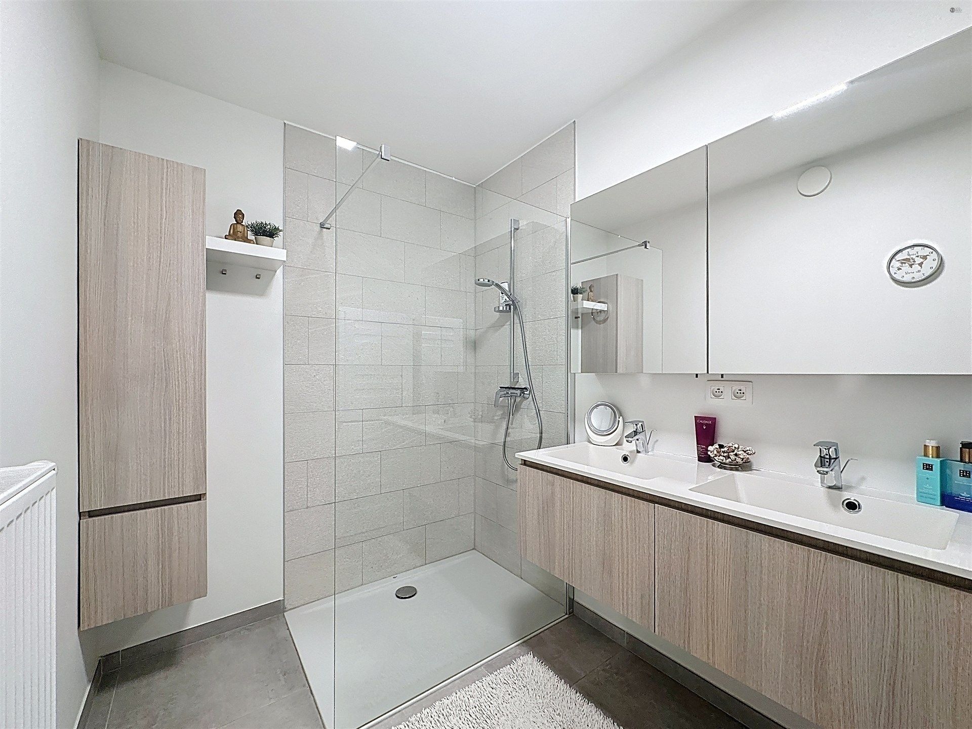 Energiezuinig appartement met staanplaats op toplocatie in Sint-Niklaas foto 11