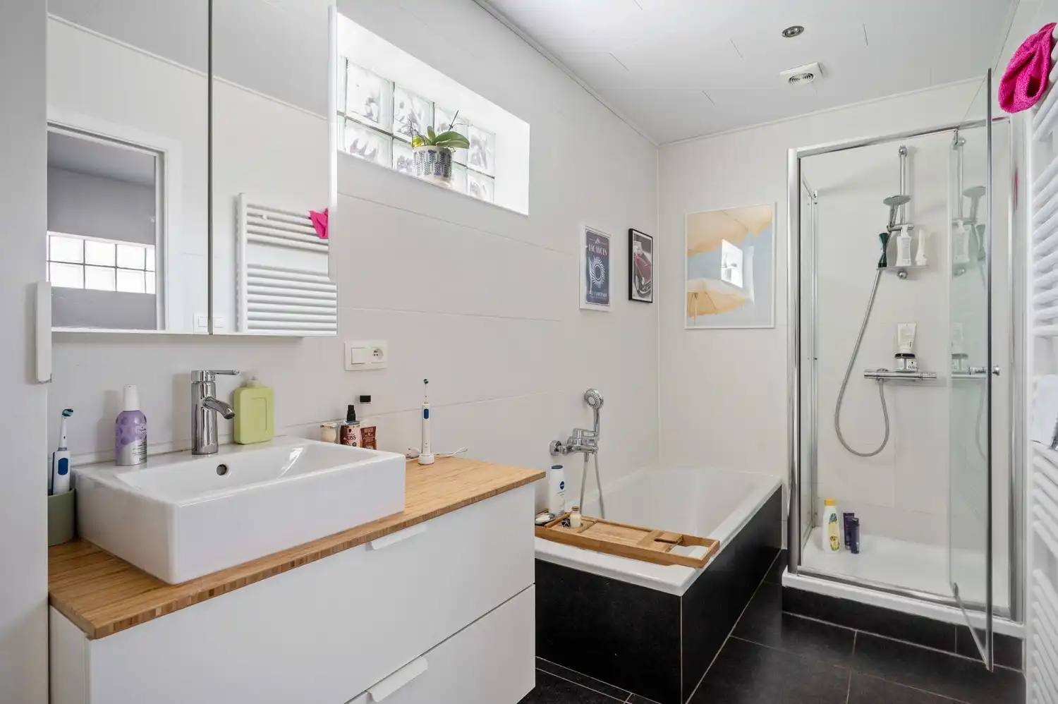 Energiezuinige gerenoveerde woning met 2 ruime slaapkamers en garage foto 11