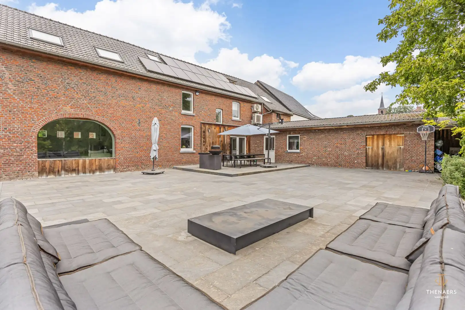 Karaktervolle hoevewoning met 279 m² woonoppervlakte en prachtige tuin op 18a45ca in Heks foto 38