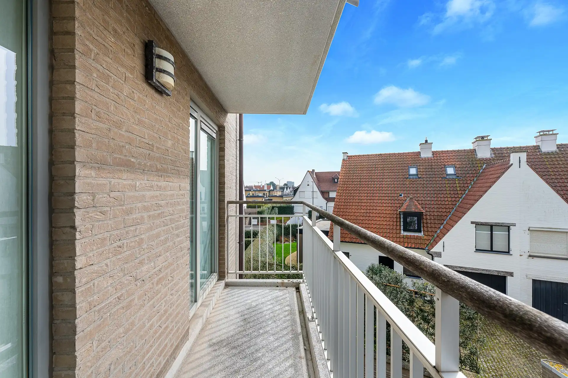 Ruim appartement met 3 slaapkamers in zijstraat van de zeedijk aan het Albertstrand foto 24