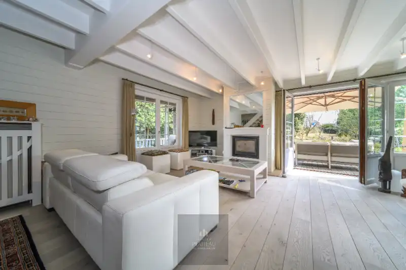 Charmante Mi Casa-villa op 1271m² op slechts 400 meter van zee. foto 4