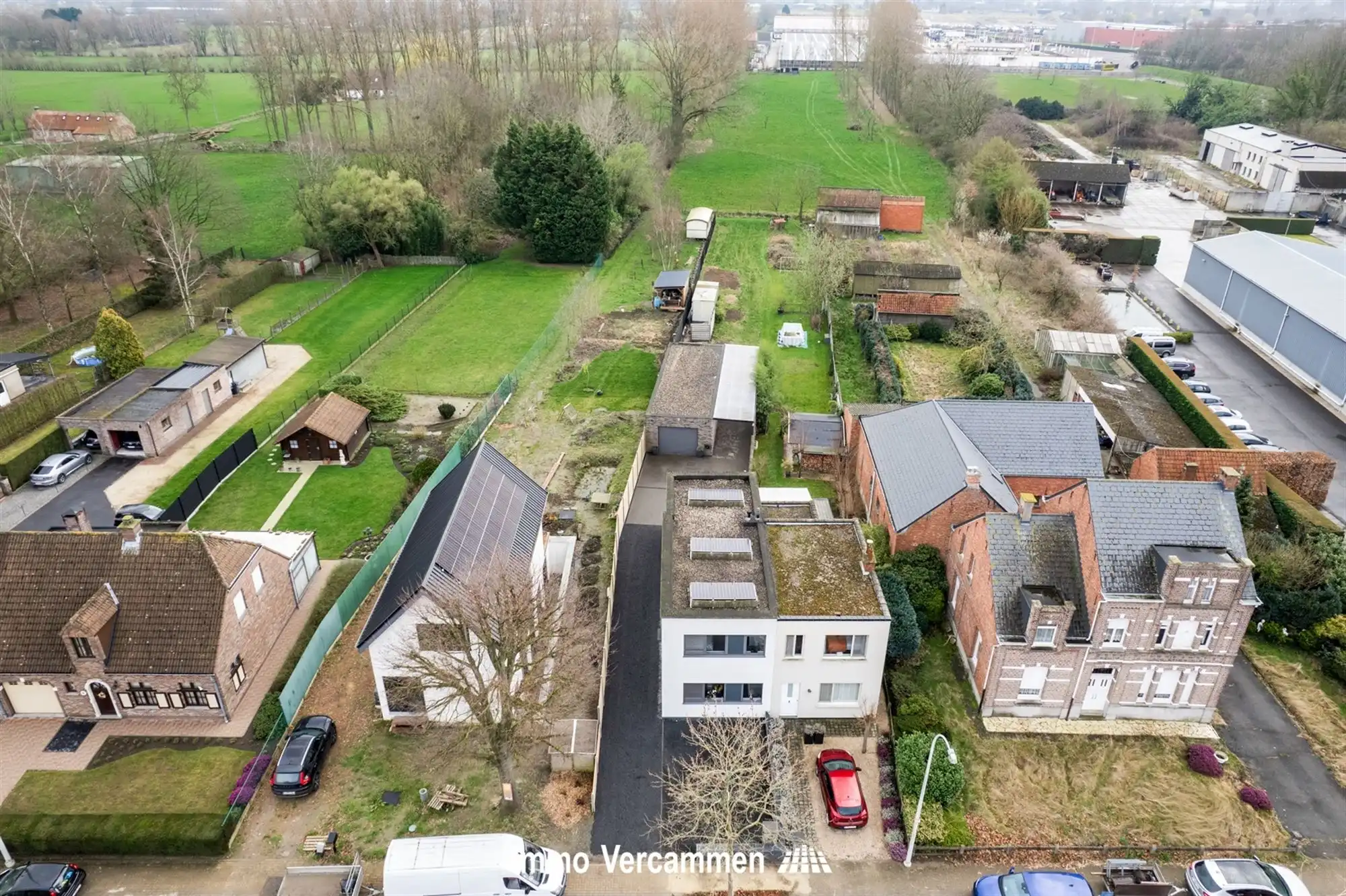 Woonst met magazijn/loods te Koningshooikt foto 14