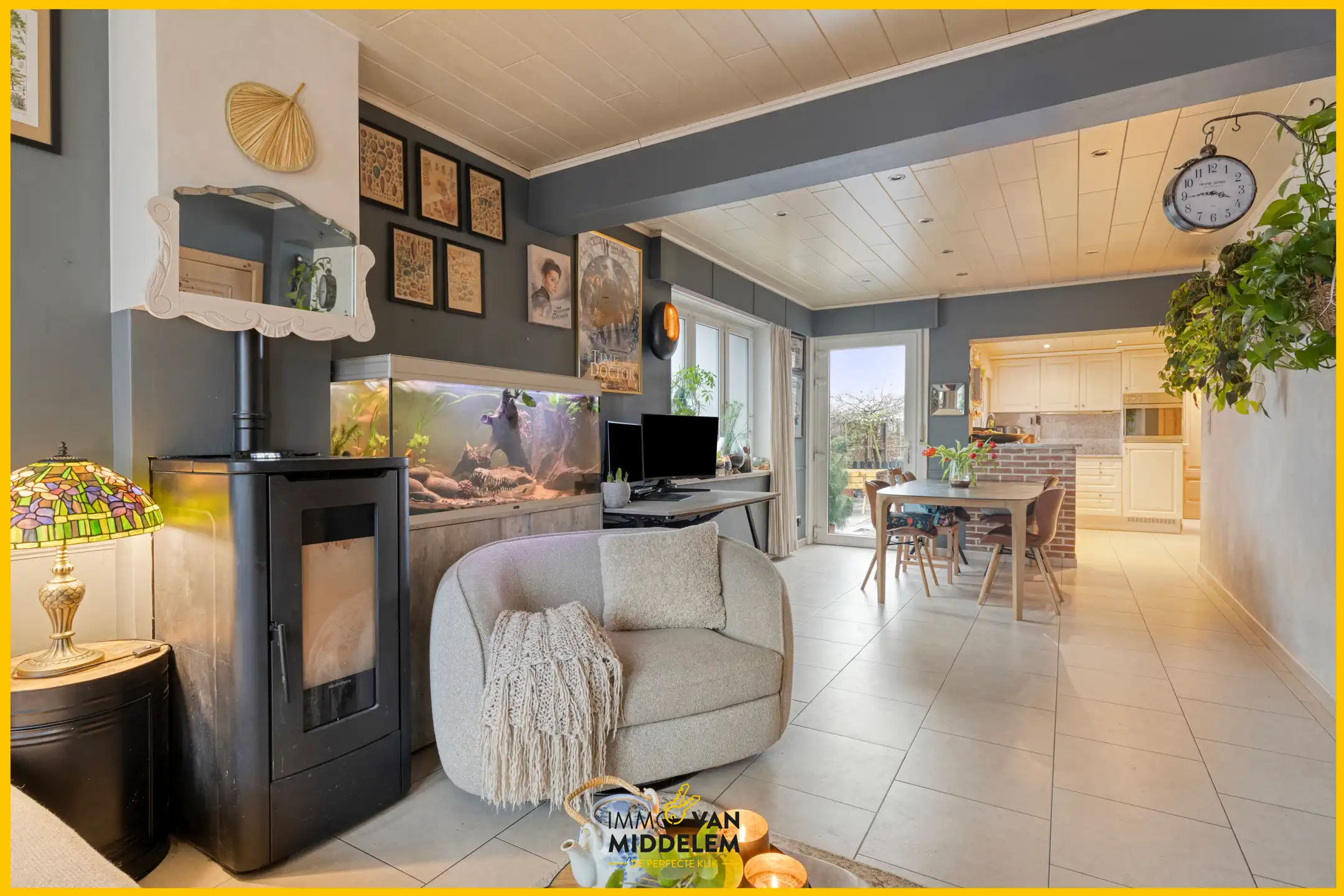 CHARMANTE STARTERSWONING MET 2 KAMERS, TERRAS EN TUIN foto 3