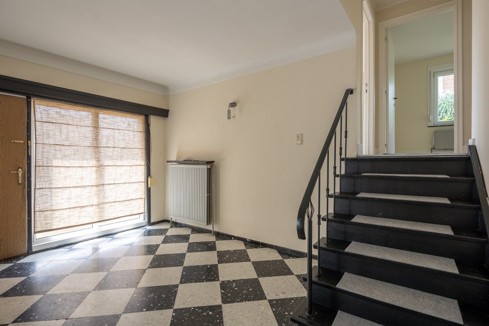 Instapklare woning te koop! foto 8