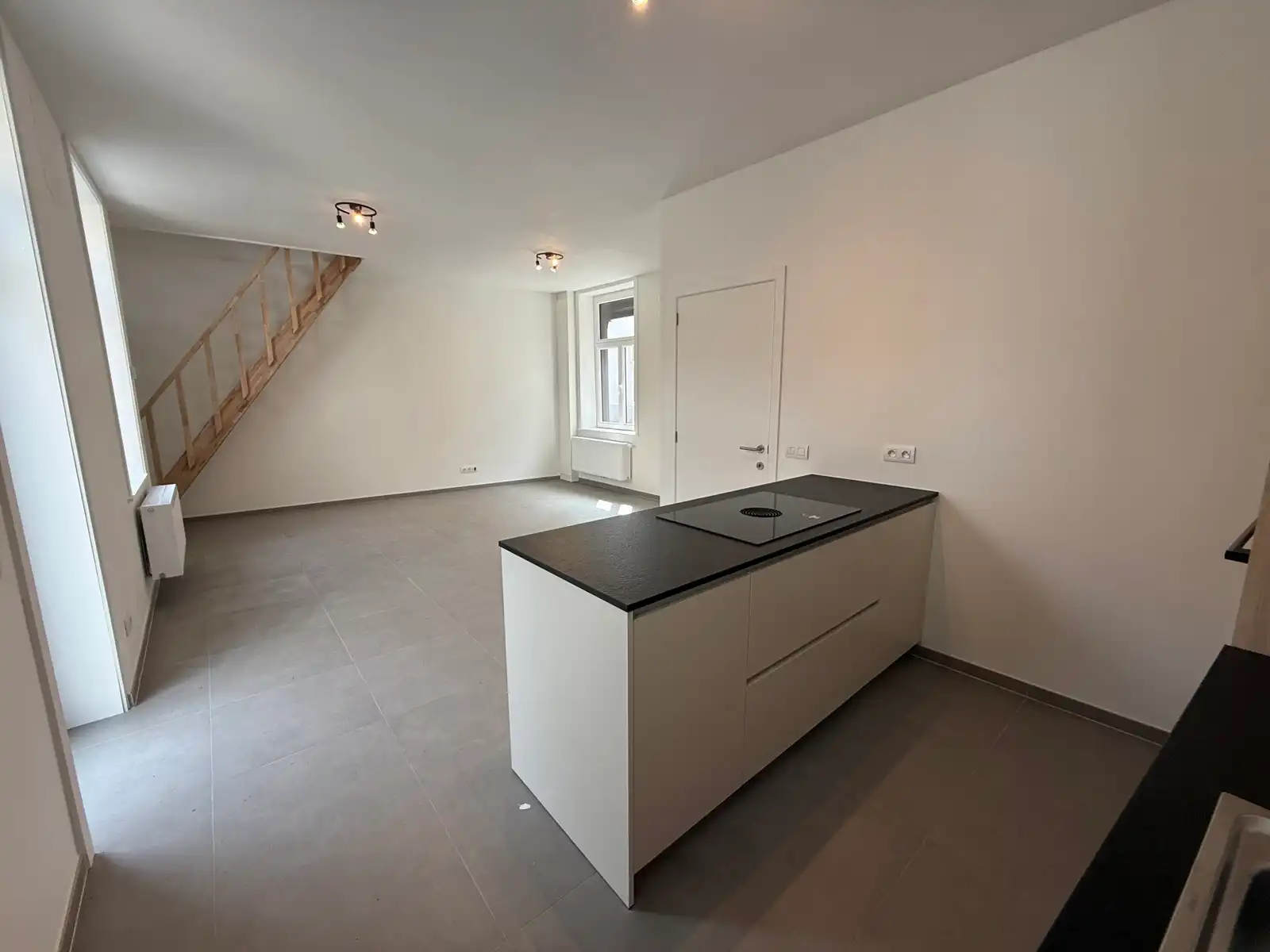 Statige stadswoning in Sint-Gillis kwartier nabij ‘Lange Rei’ foto 6