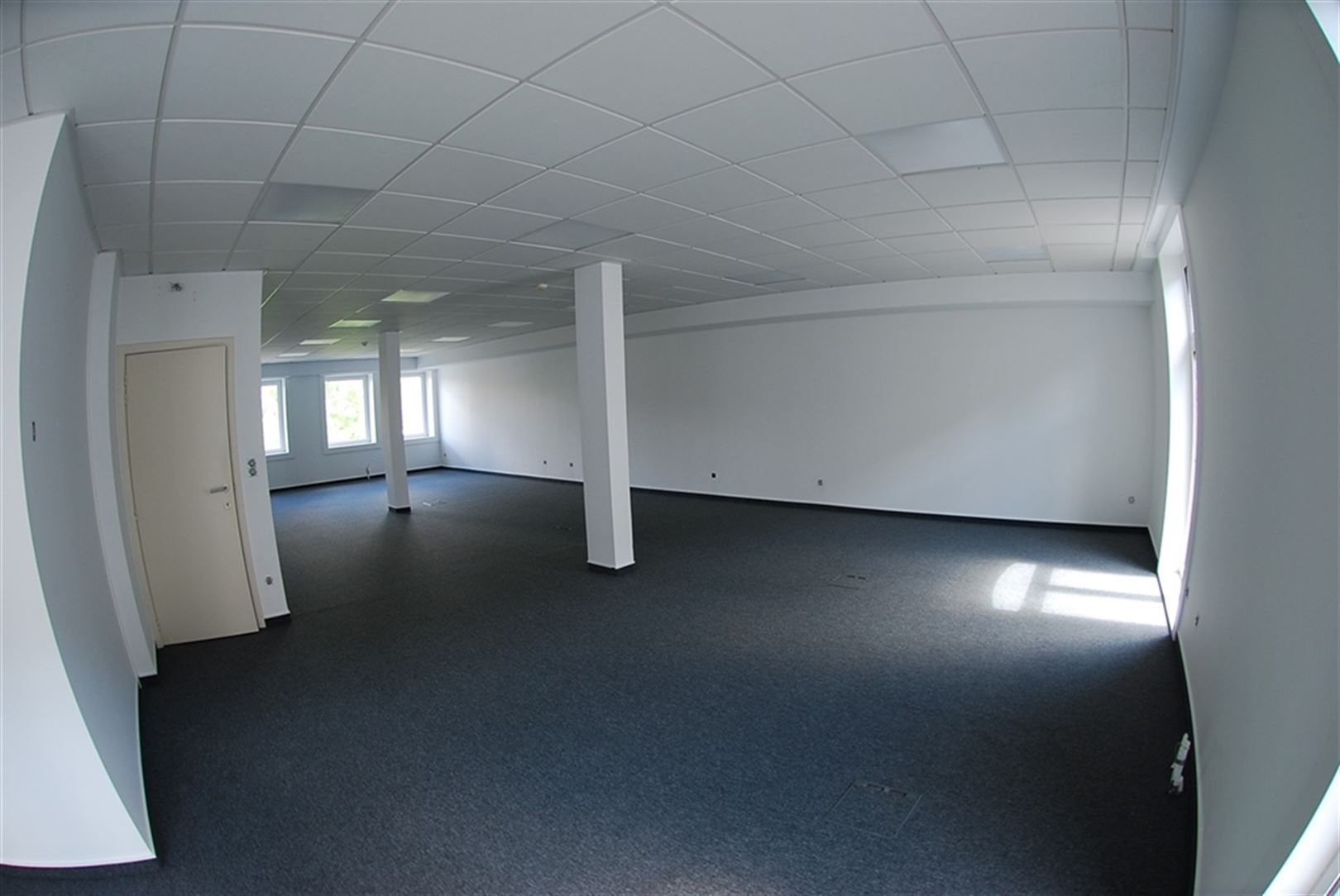 Kantoor op toplocatie met parkeerplaatsen centrum Kortrijk foto 4