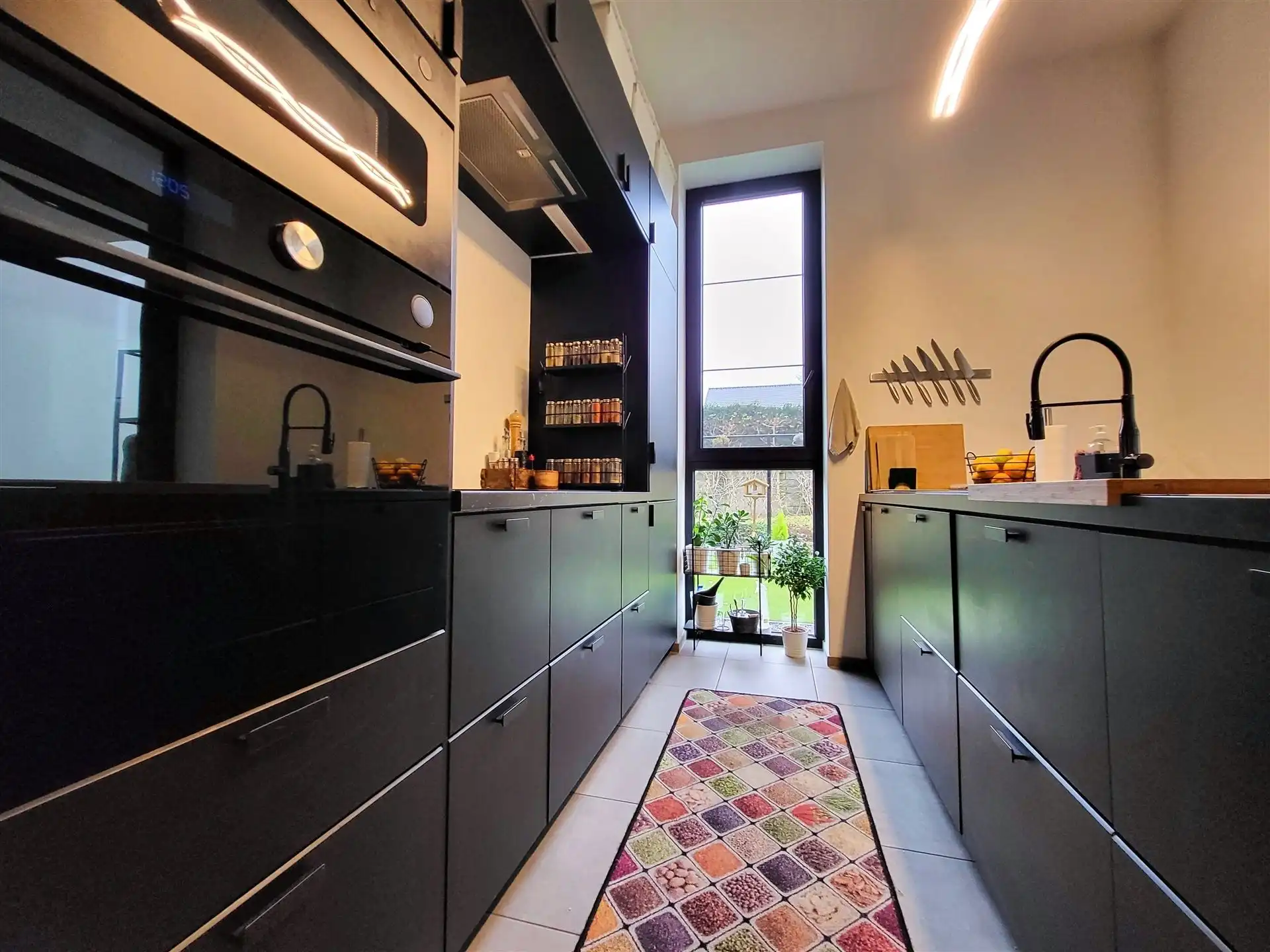 Gelijkvloers appartement met tuin! foto 11