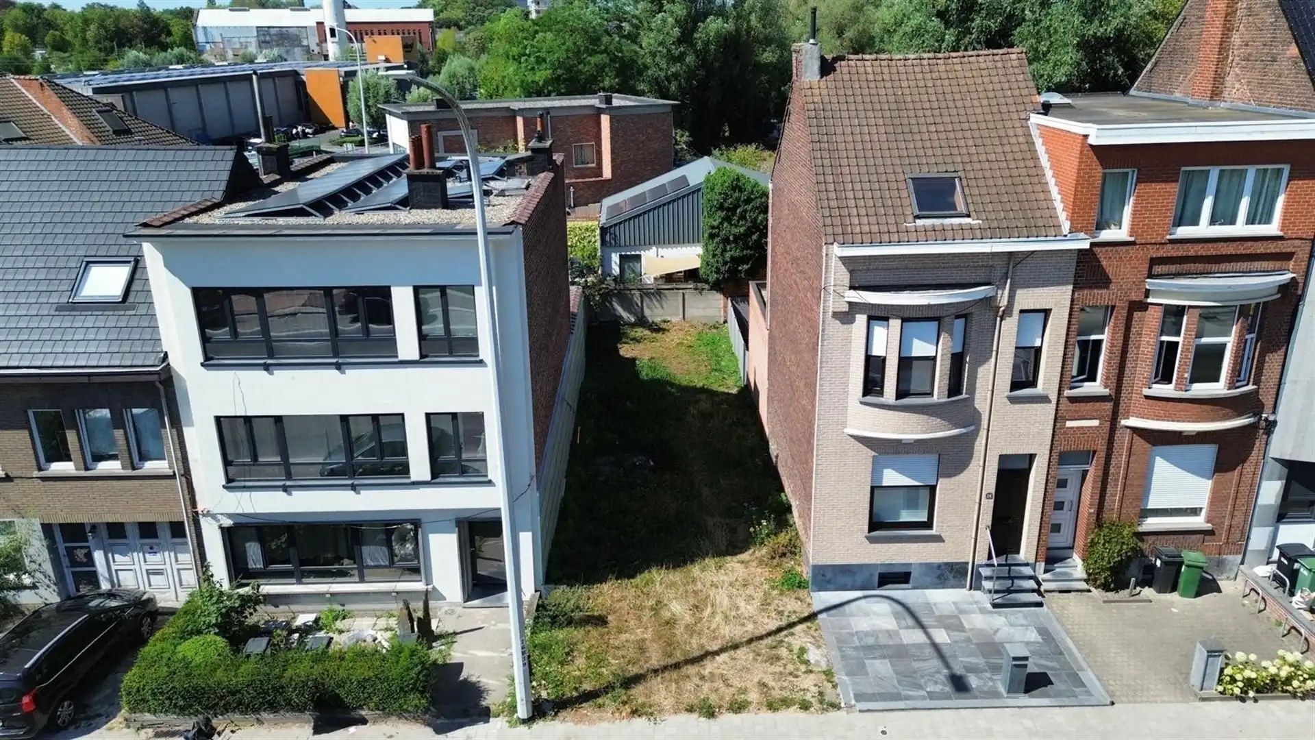 Bouwgrond met vergunning op centrale locatie foto {{pictureIndex}}