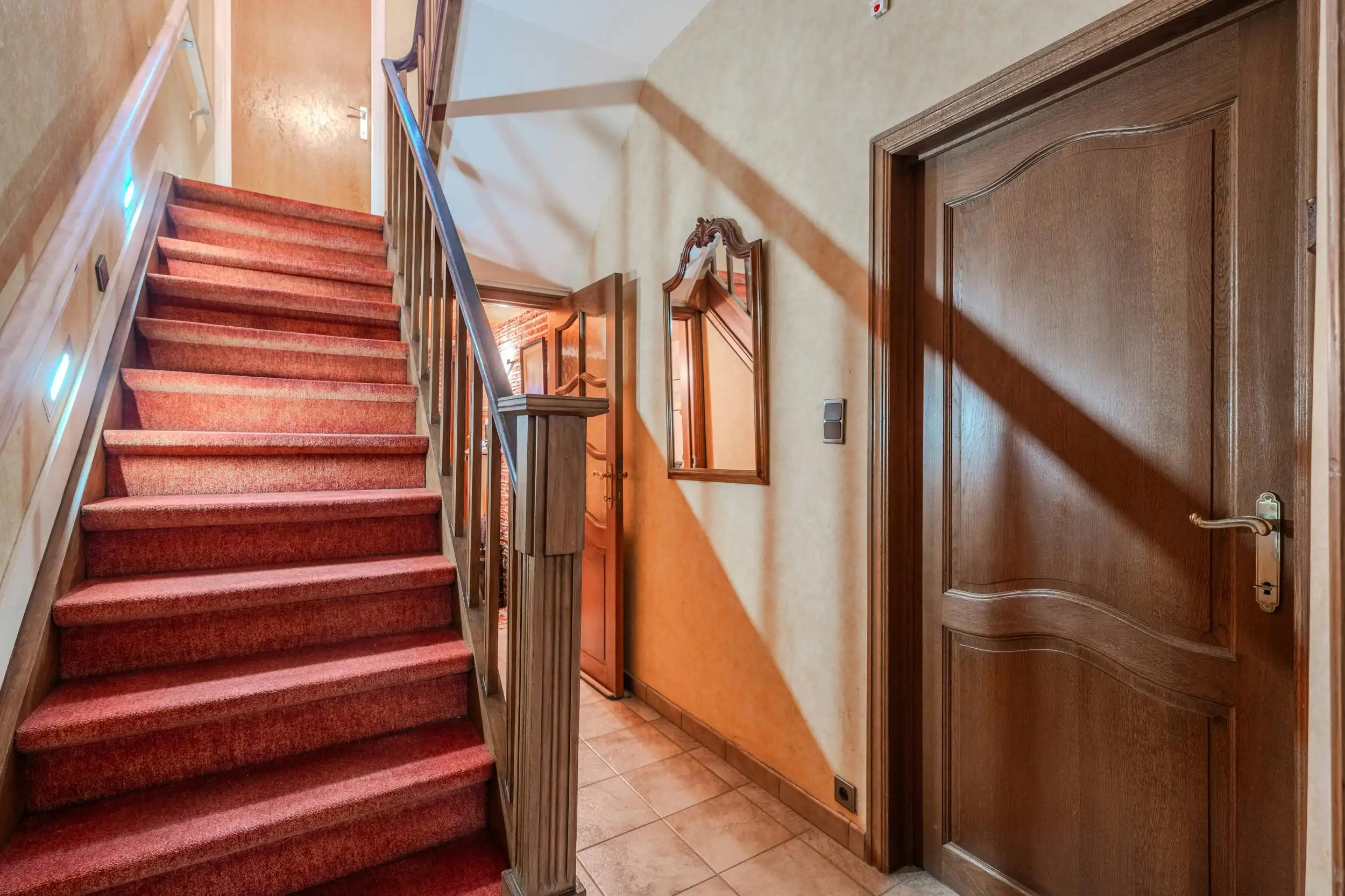 Te renoveren woning met 3 slaapkamers te koop! foto 14