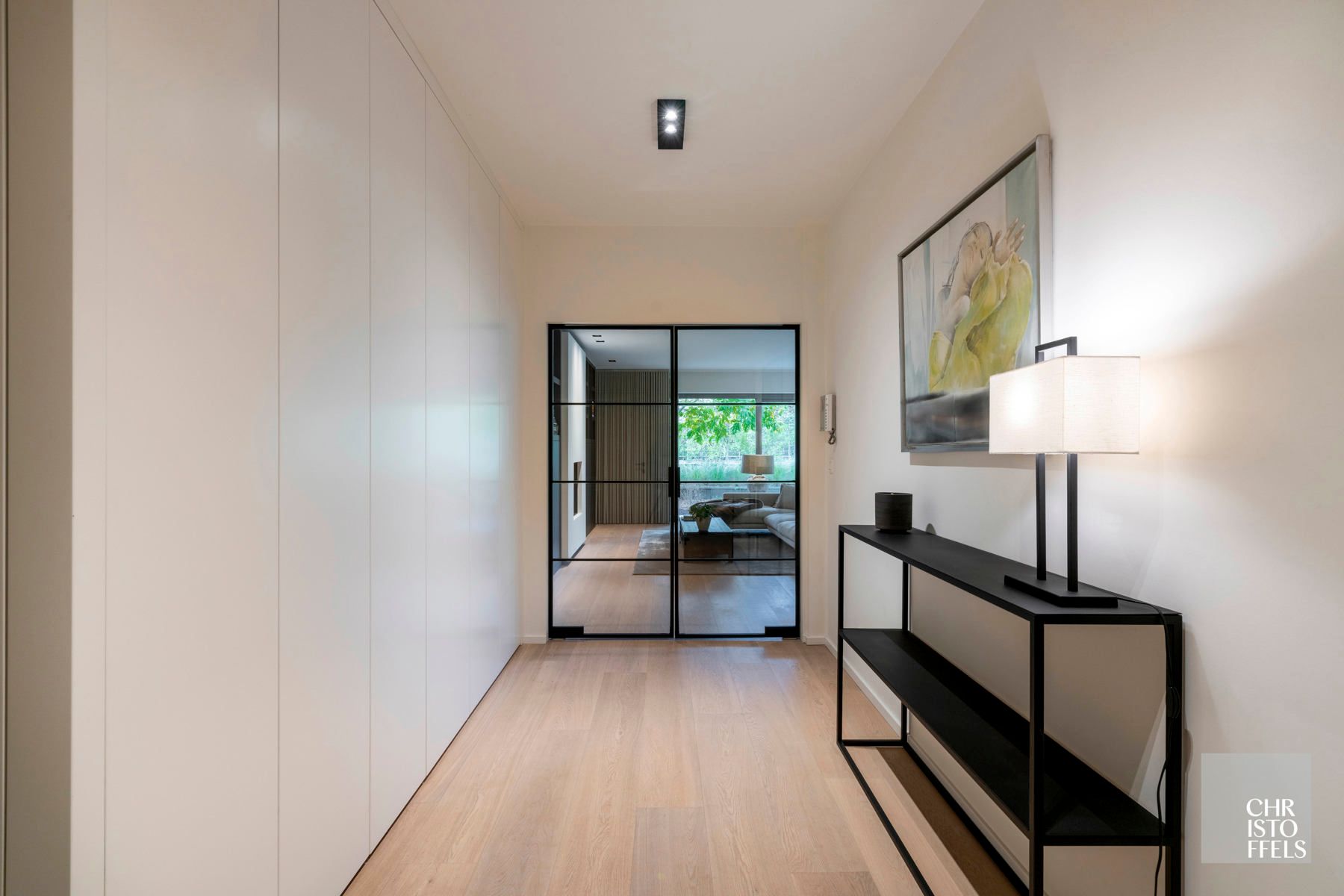 Exclusief villa-appartement (183m²) met privé tuin gelegen in een afgesloten park met buitenzwembad. foto 13