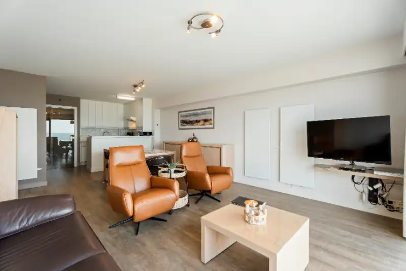 APPARTEMENT MET DRIE SLAAPKAMERS MET FRONTAAL ZEEZICHT GELEGEN TUSSEN DE ESPLANADE EN DE ZEELAAN foto 4