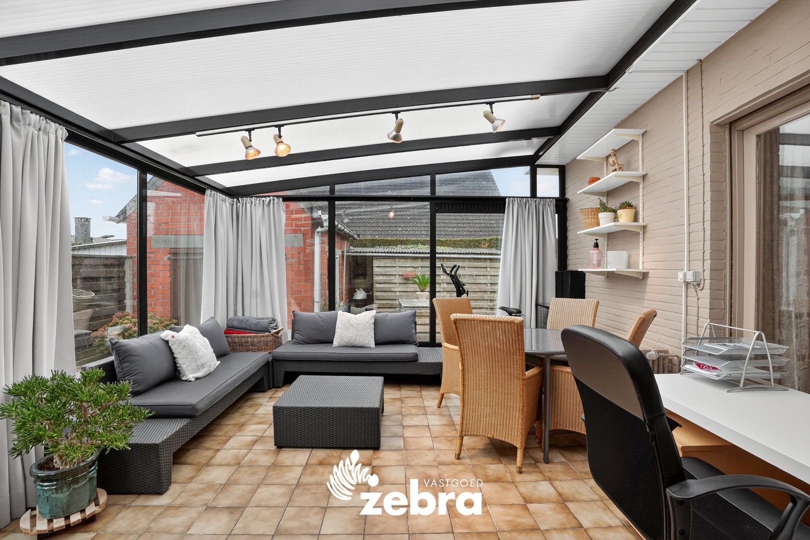 Vrijstaande bungalow met 3 slaapkamers en garage te Hooglede! foto 7