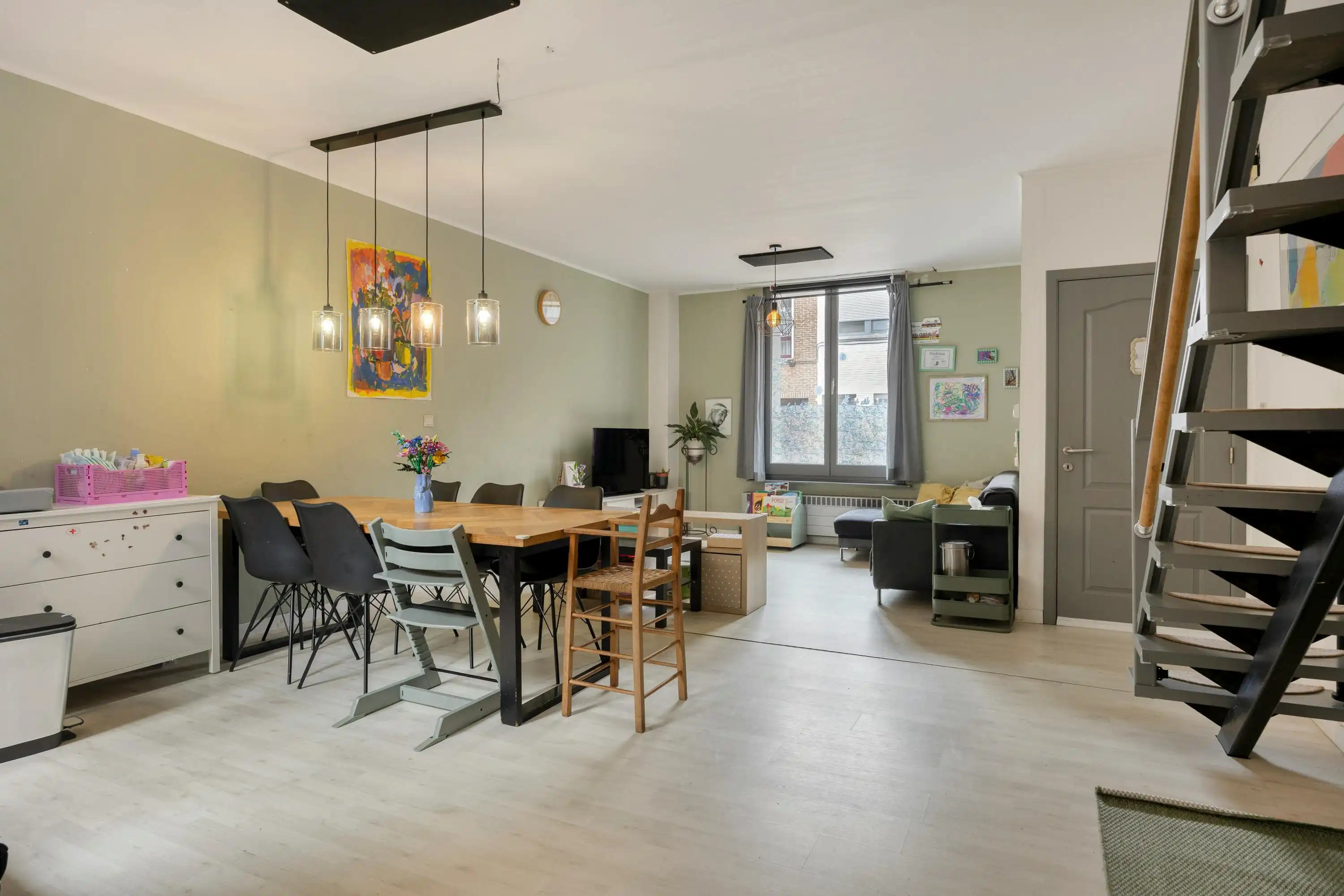 Huis met 4 slaapkamers en stadskoer te Deurne! foto 5