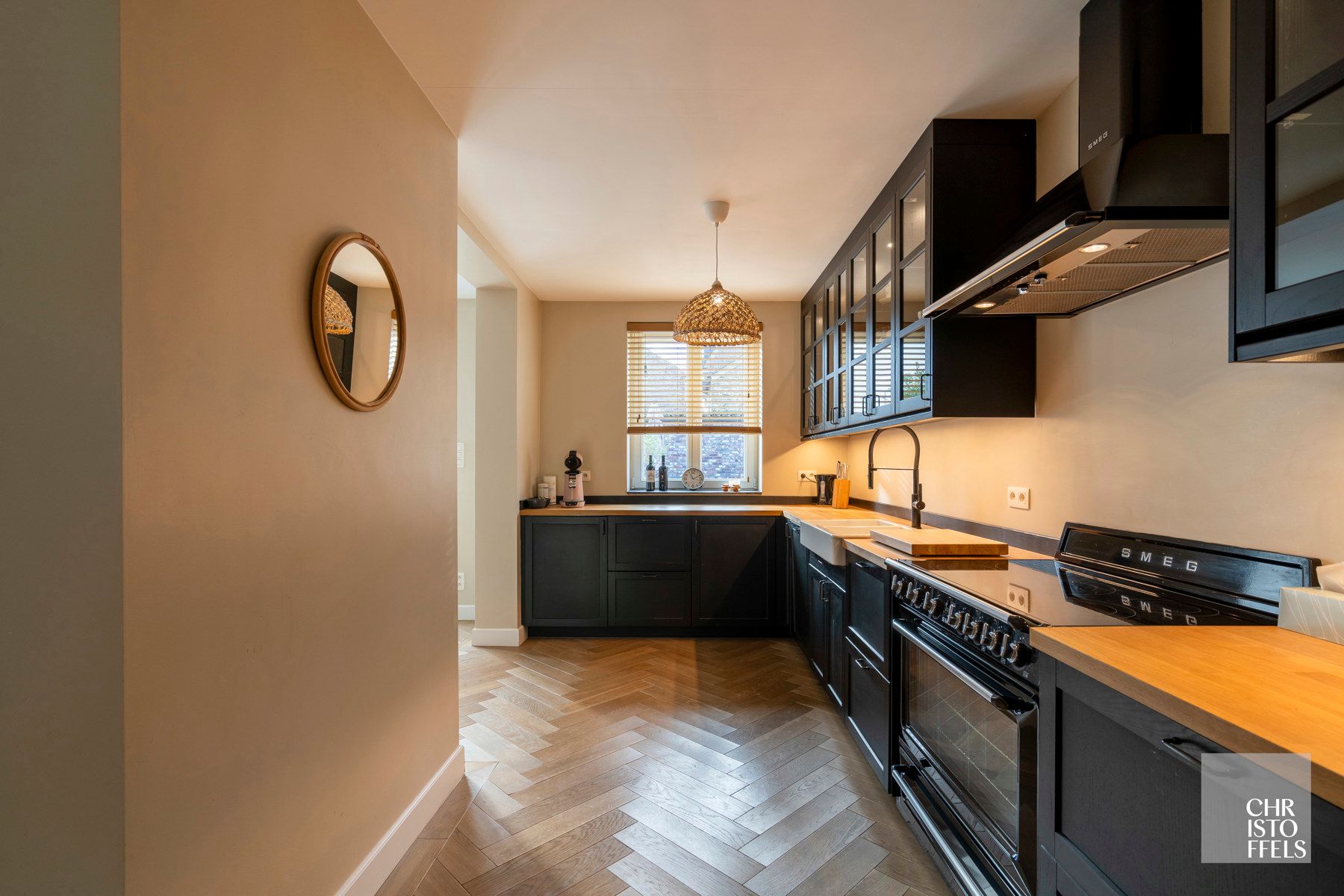 Kwalitatief gerenoveerde hoeve met 413 m² woonbeleving!  foto 2