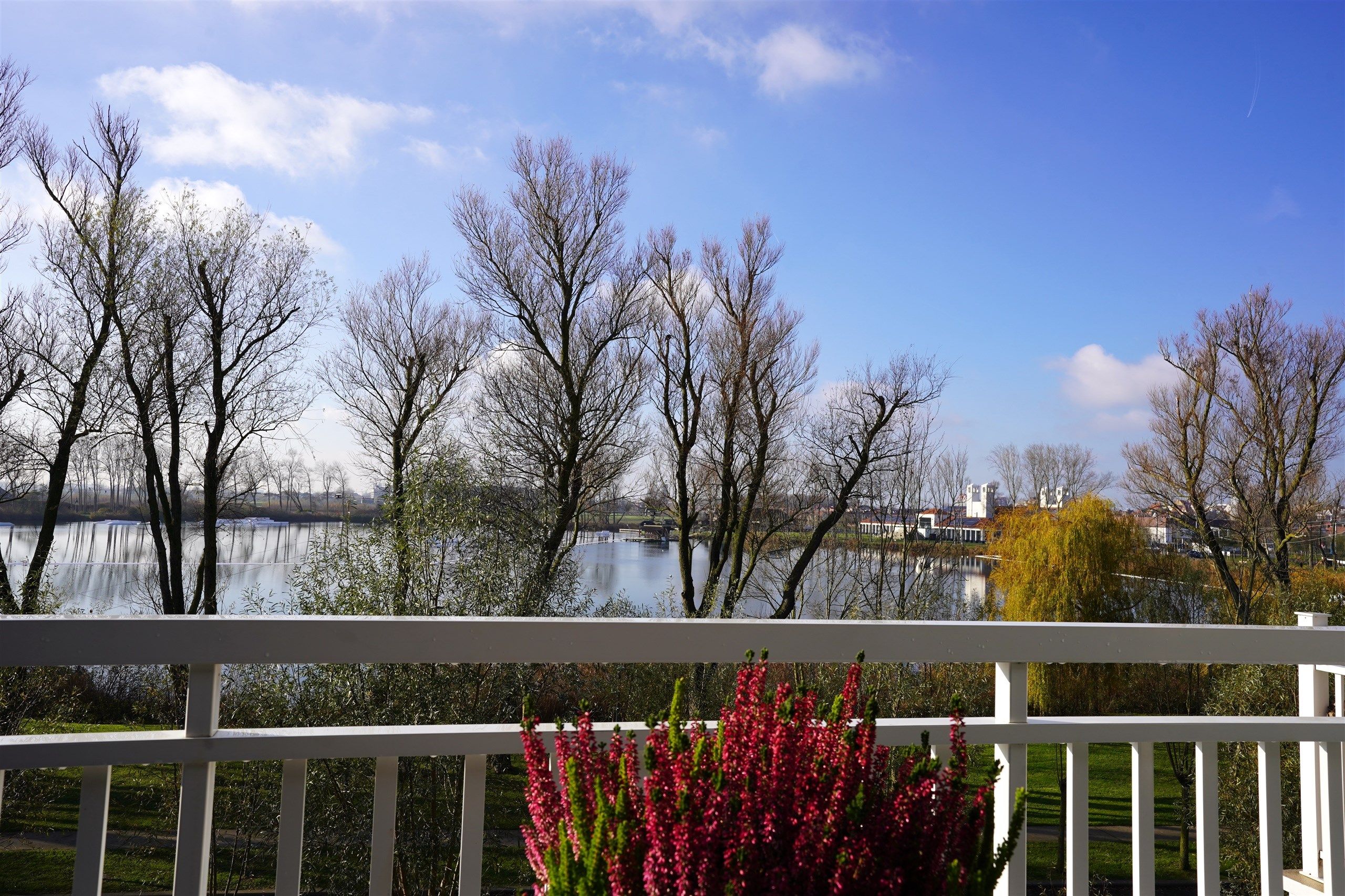 FIRST SALE weekend 13 & 14 dec - 20 & 21 dec (11u - 17u) foto 13