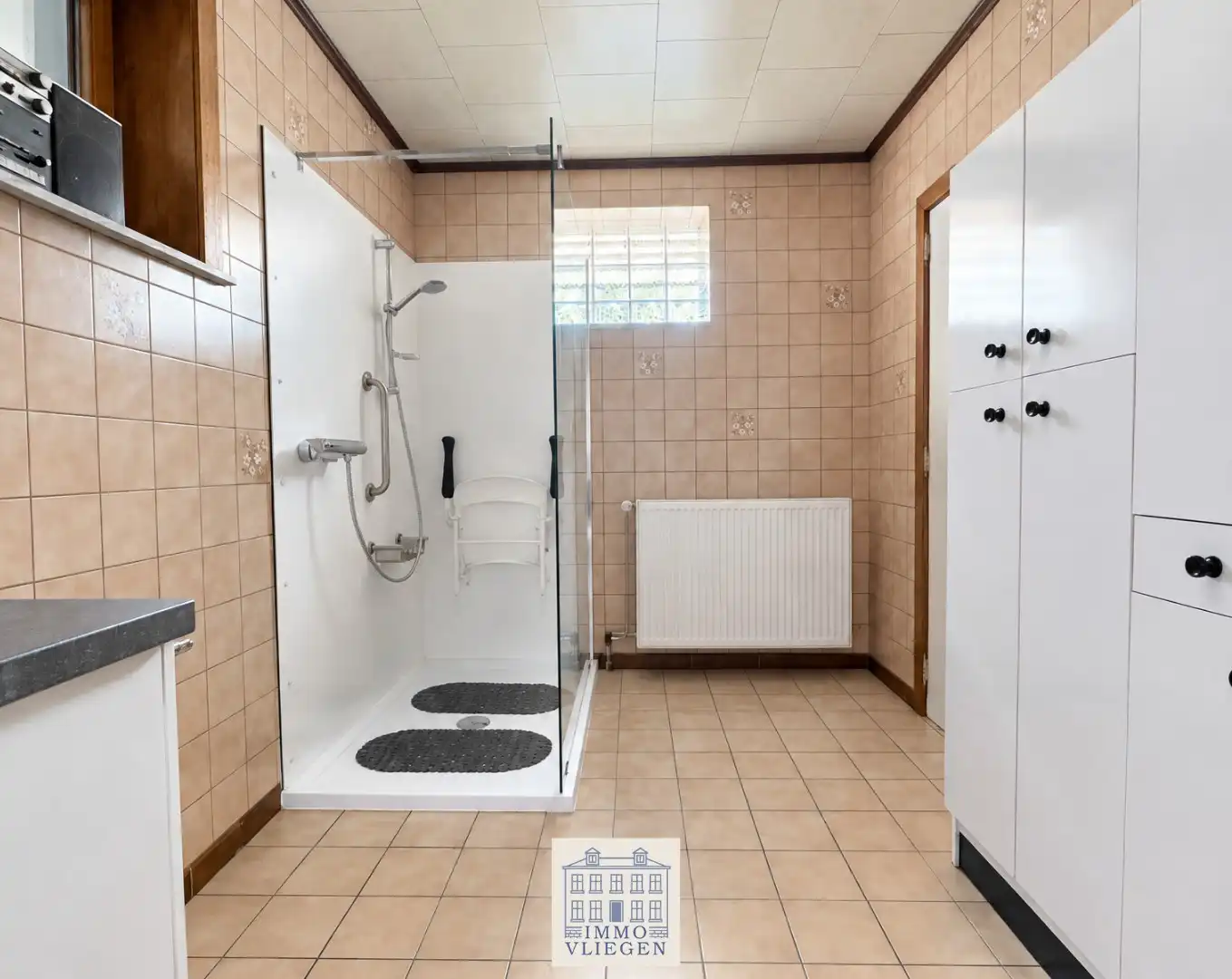 Te renoveren vrijstaande woning met ruime tuin op perceel van circa 800 vierkante meter in Neeroeteren foto 17
