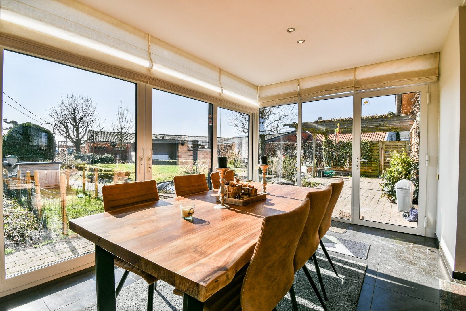 Karaktervolle villa met loodsen te koop in Torhout! foto 7