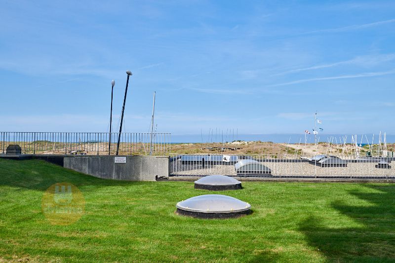 STUDIO OP HET GELIJKVLOERS OP ENKELE PASSEN VAN HET STRAND foto 6