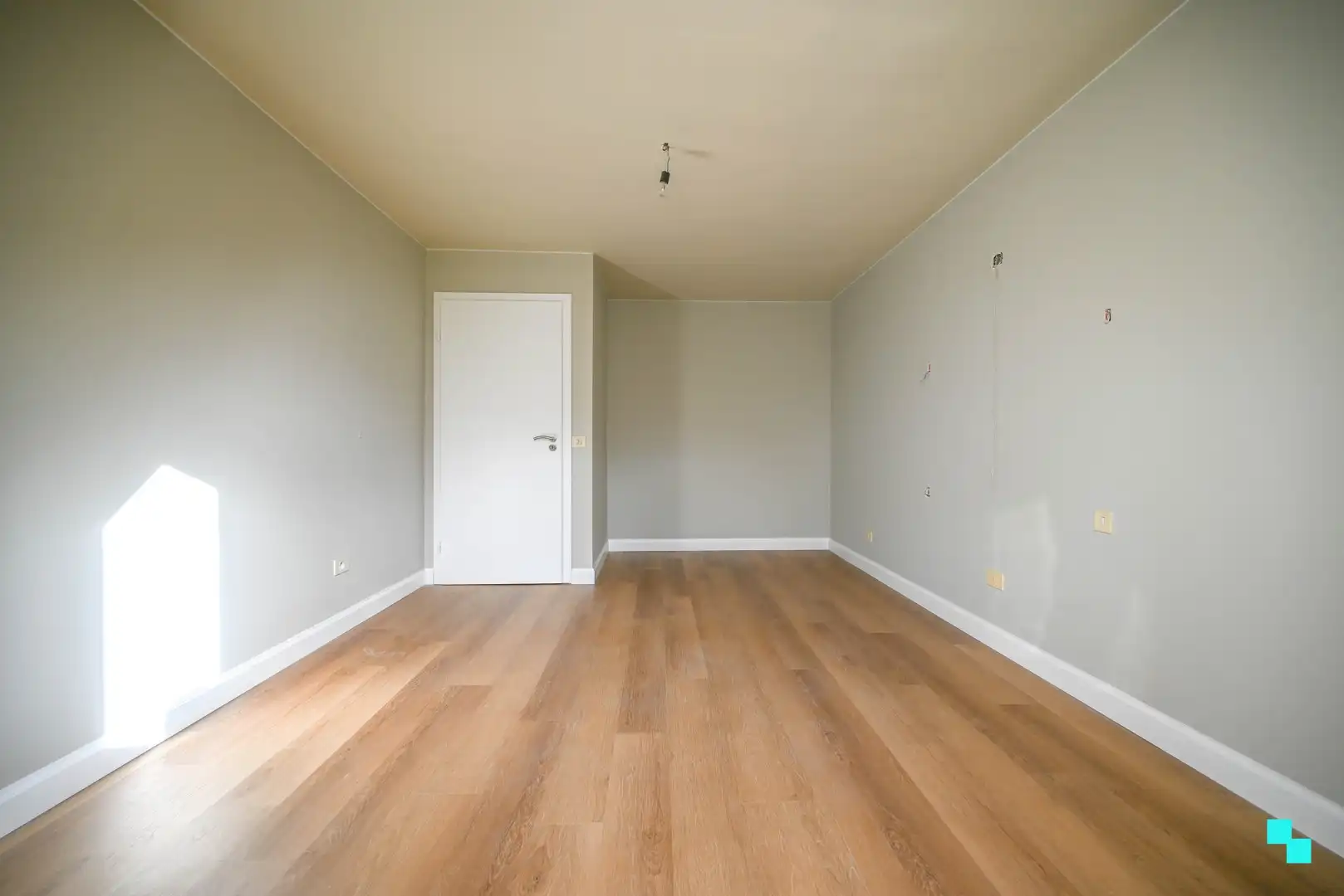 Recent gerenoveerde halfopen bebouwing foto 18