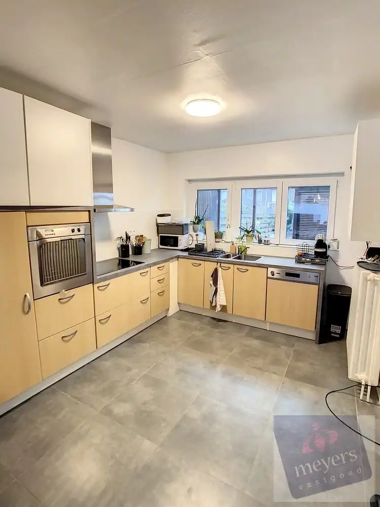 Ruime woning met tuin te Hasselt foto 6