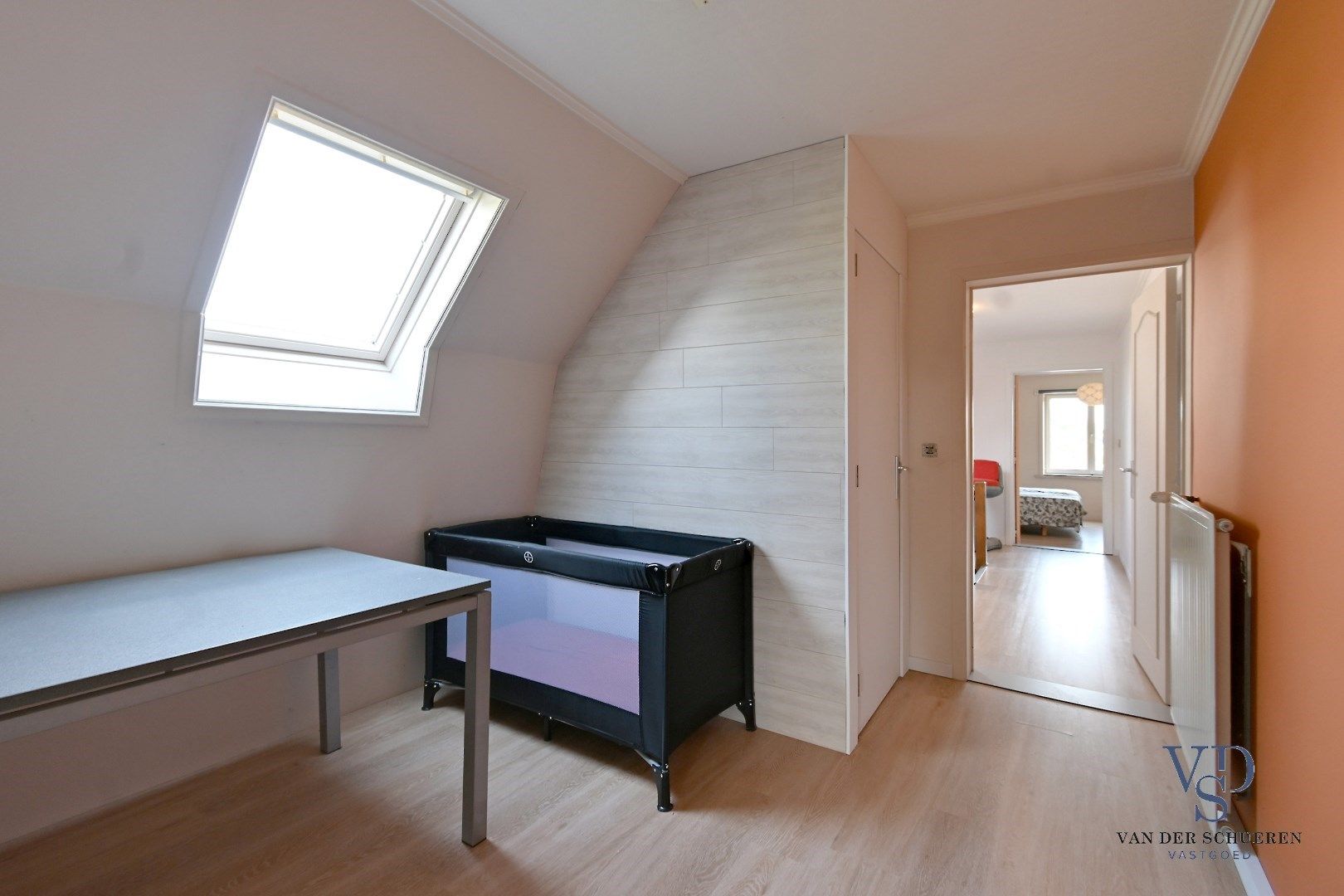 Instapklare woning (2427m²) met stallen. foto 27