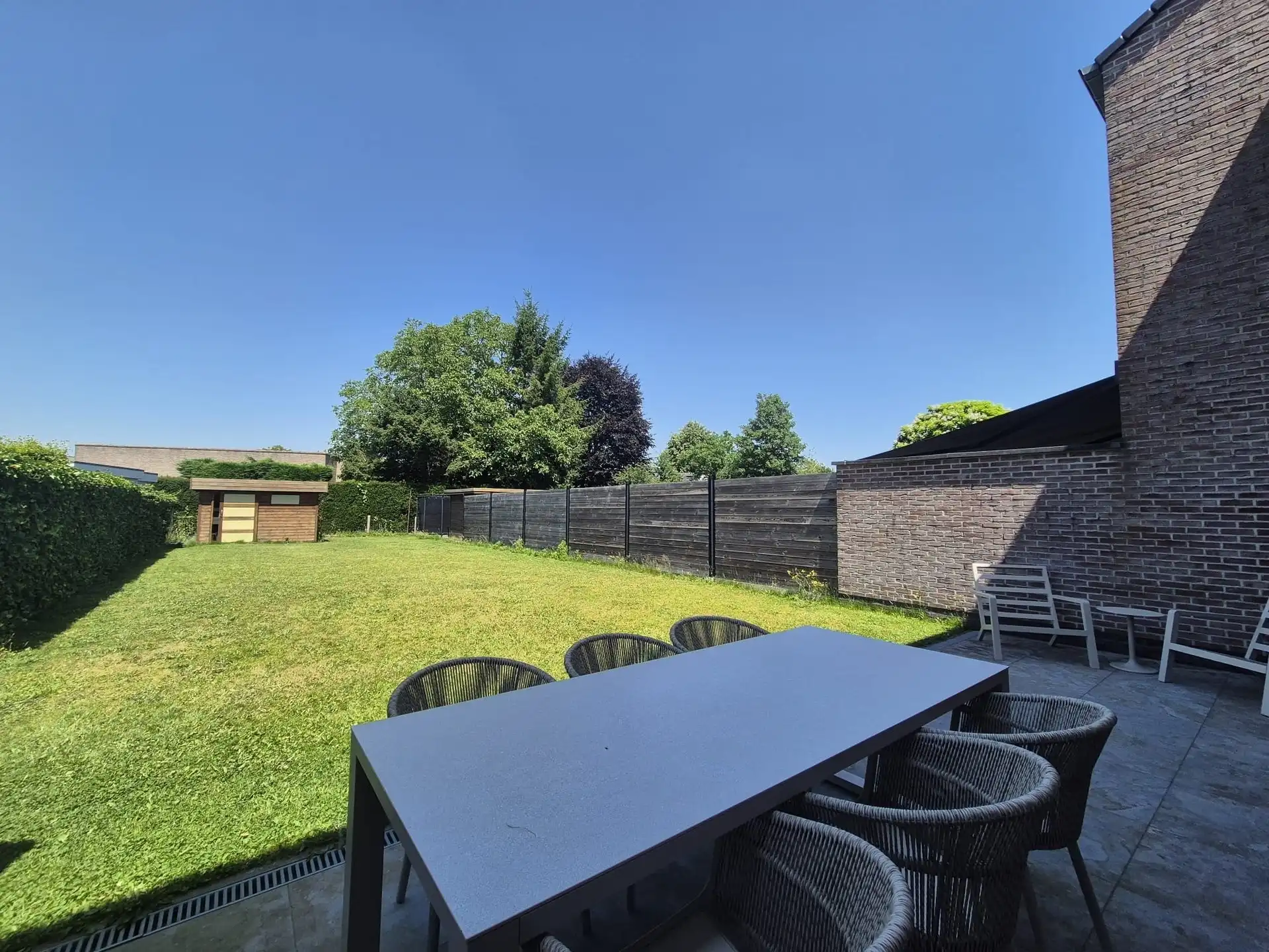 Mooi en prima gelegen ruime woning met tuin. foto 14