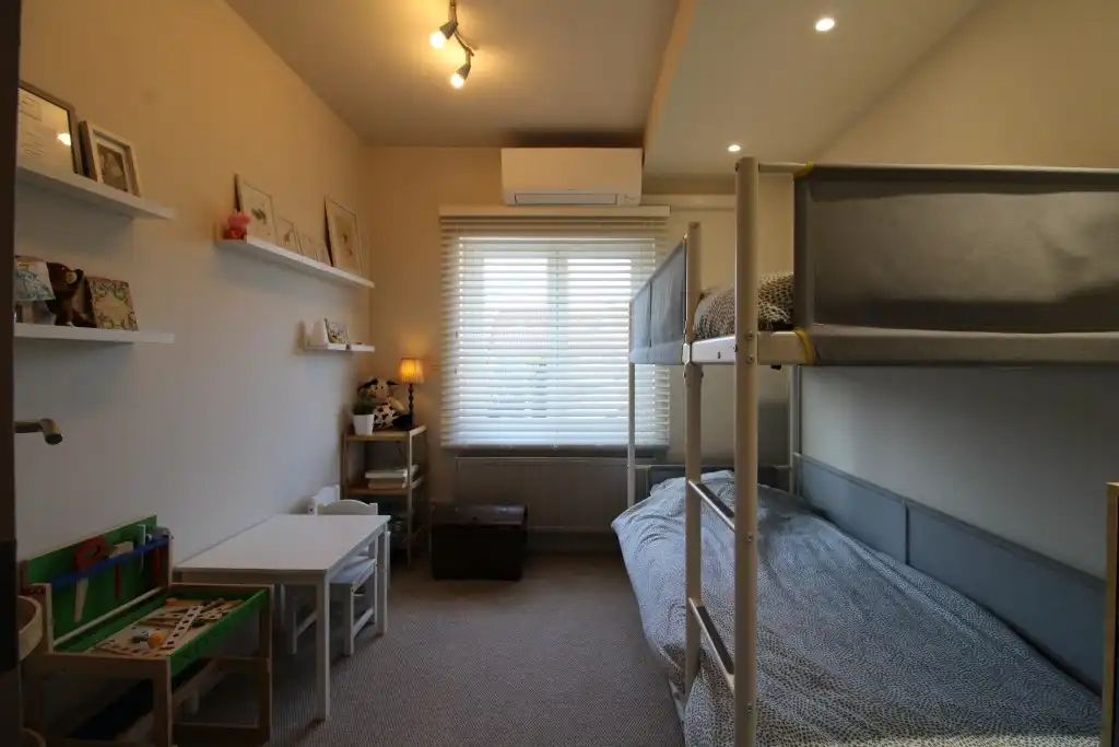 Prachtige instapklare woning gelegen in de wijk Bloemendaal  foto 12