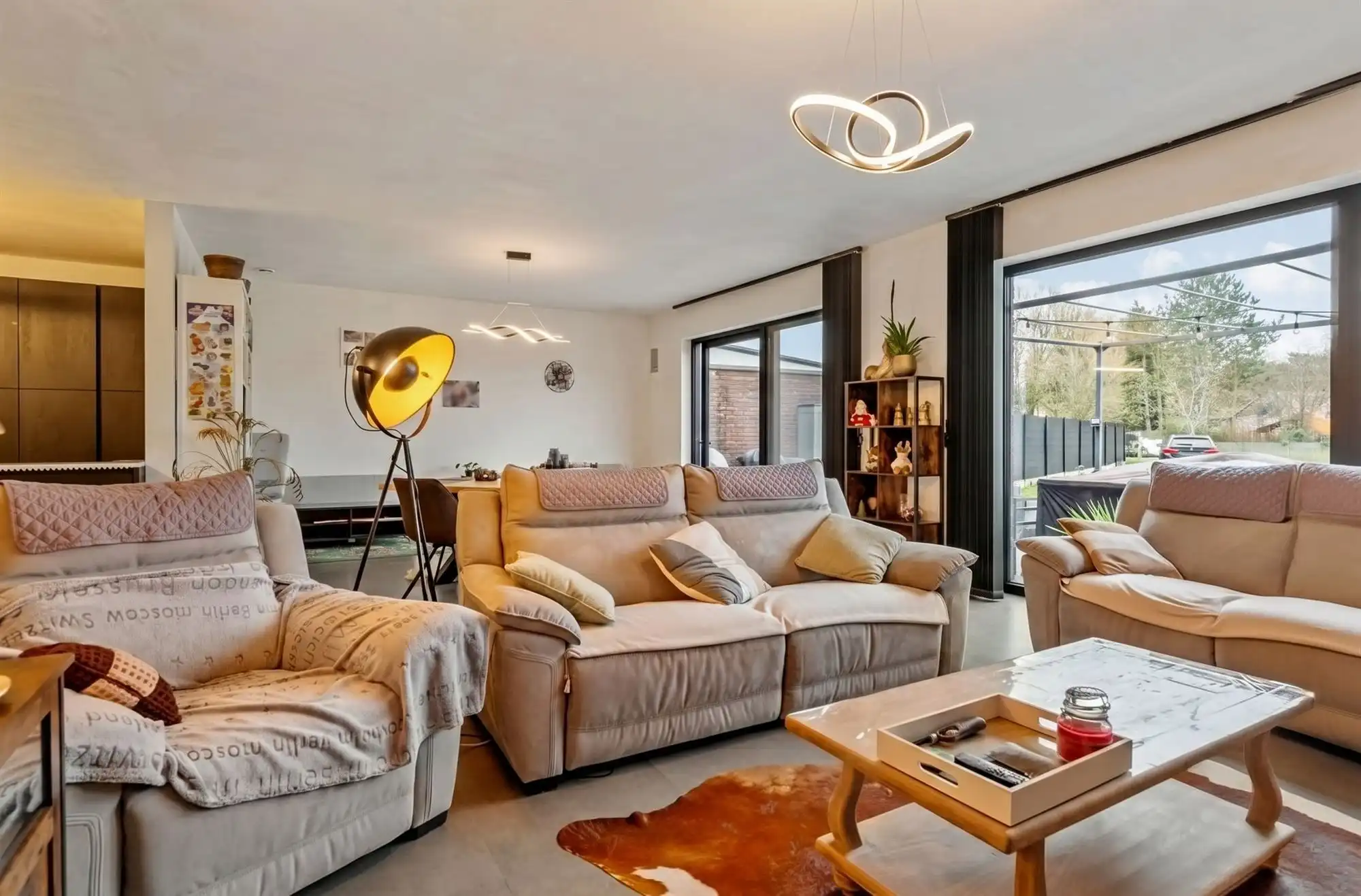 PERFECT ONDERHOUDEN GELIJKVLOERS APPARTEMENT MET 3 SLAAPKAMERS EN PRIVATE TUIN VAN 8A90CA TE KORSPEL foto 4