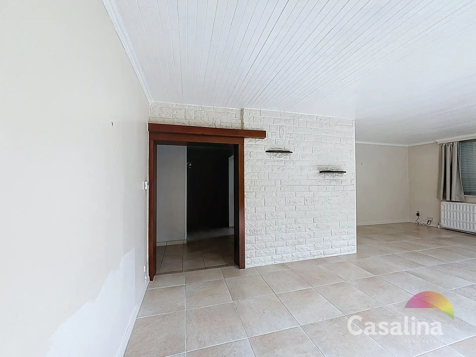 Ruime bungalow van 205 m² in een rustige, groene wijk foto 10