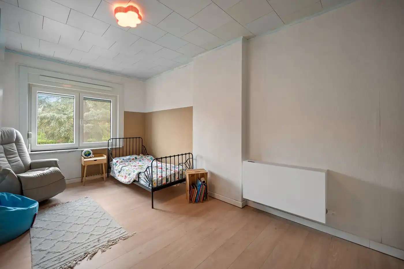 Half te renoveren rijwoning met 3 slpks met tuin, terras en 4 parkeerplaatsen. foto 21