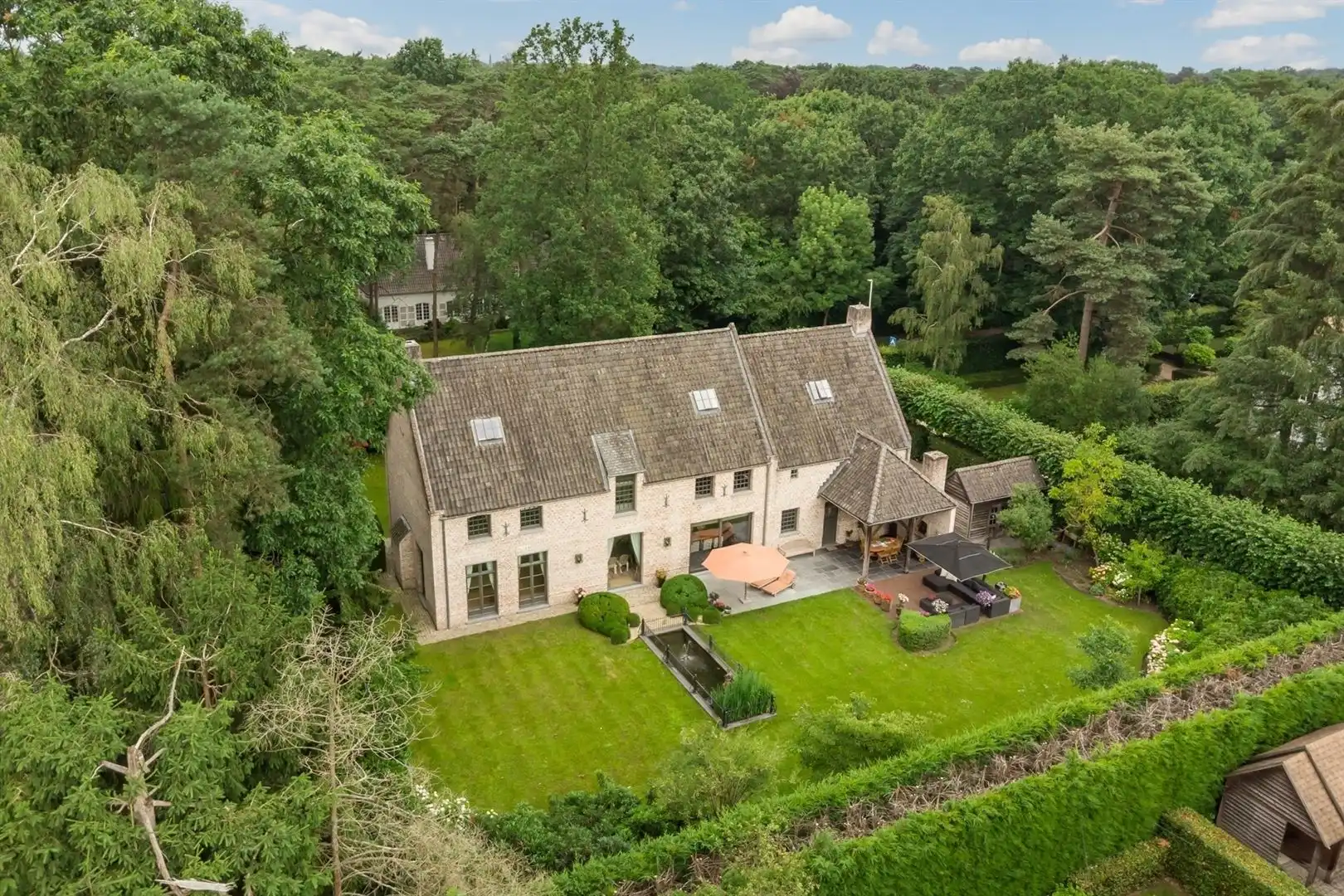 Uitzonderlijke villa met 615 m² woonoppervlakte in KONINGSHOF foto 5