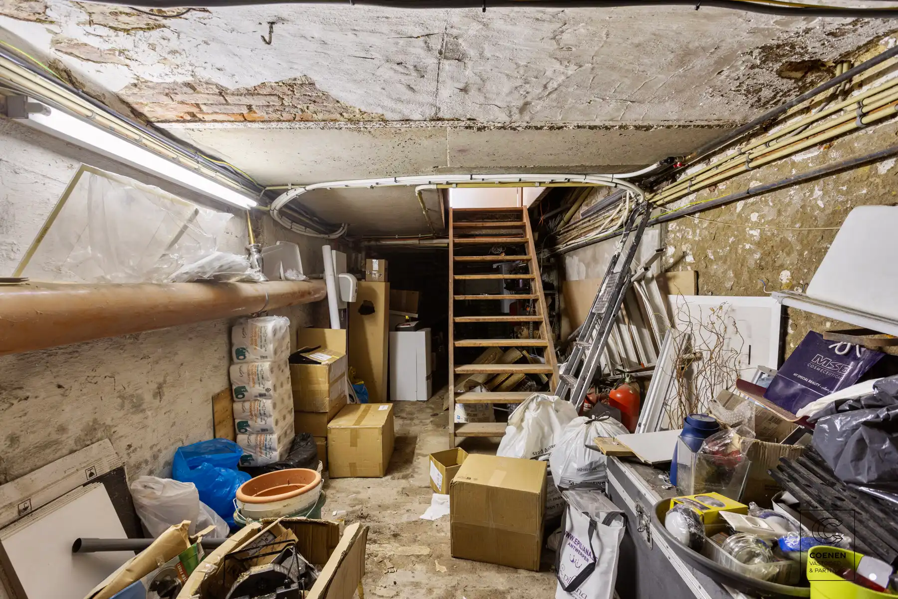 Handelspand met opbrengst te koop in Berchem foto 29