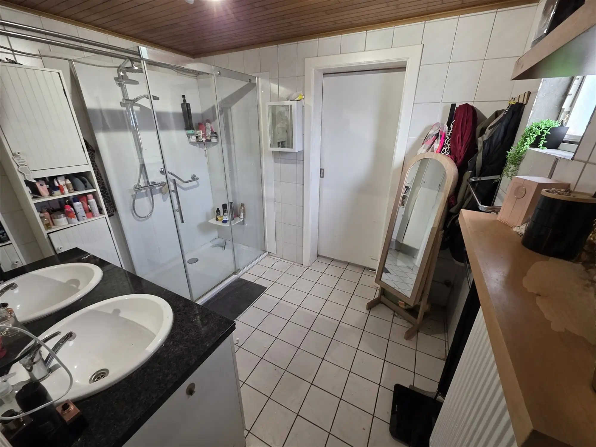 Gezinswoning met 4 slaapkamers en zonnige tuin foto 9