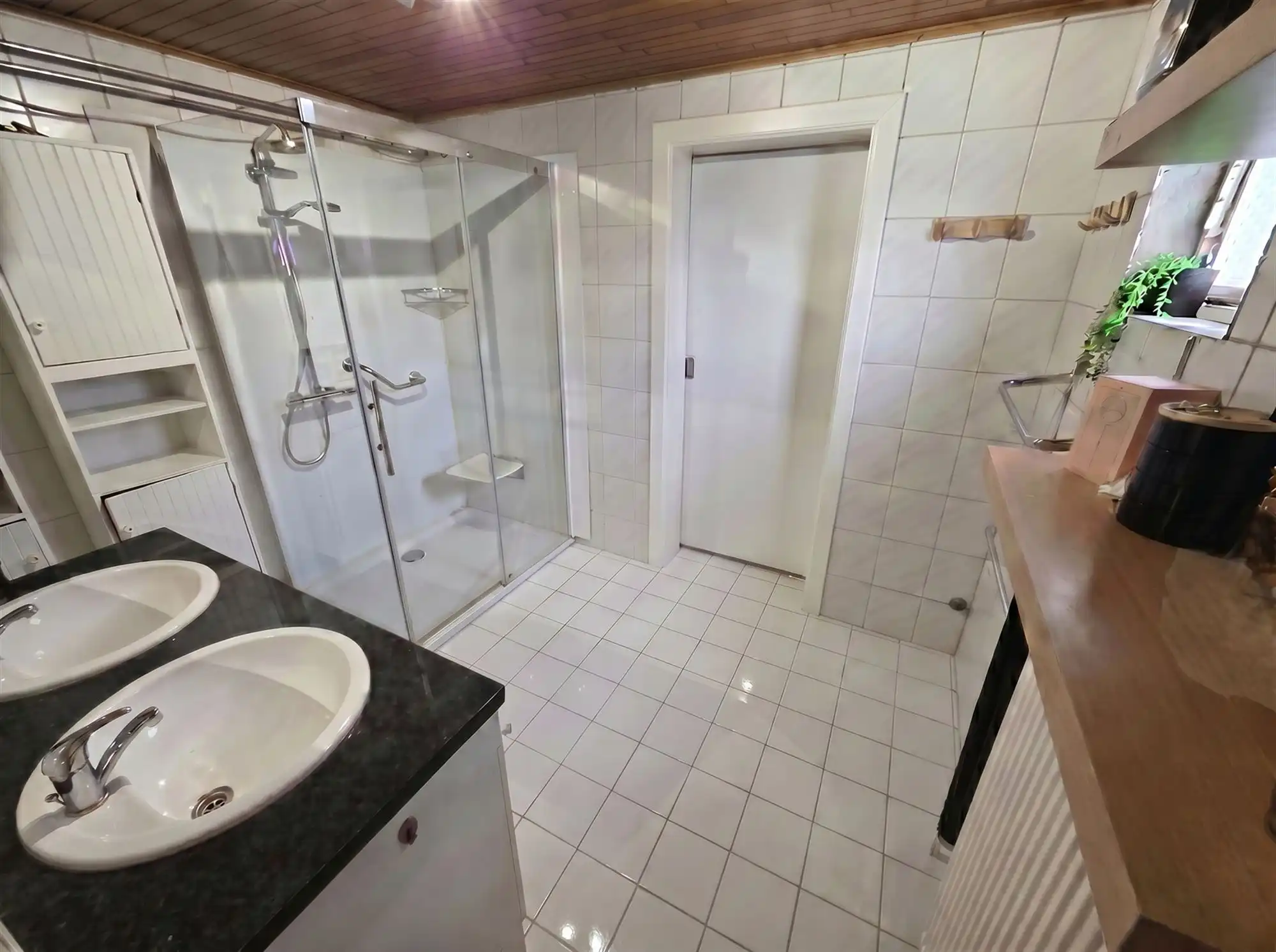 Gezinswoning met 4 slaapkamers en zonnige tuin foto 7