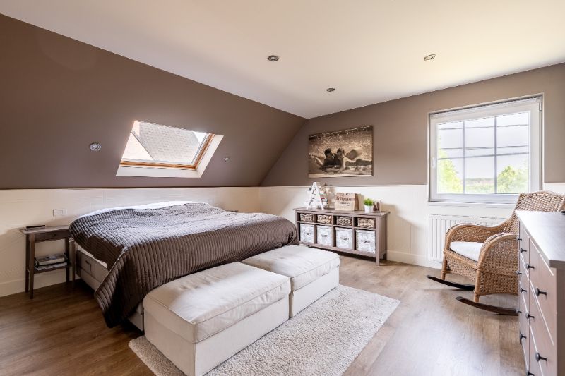 Charmante villa met zwembad, 5 slaapkamers in een rustige buurt! foto 11