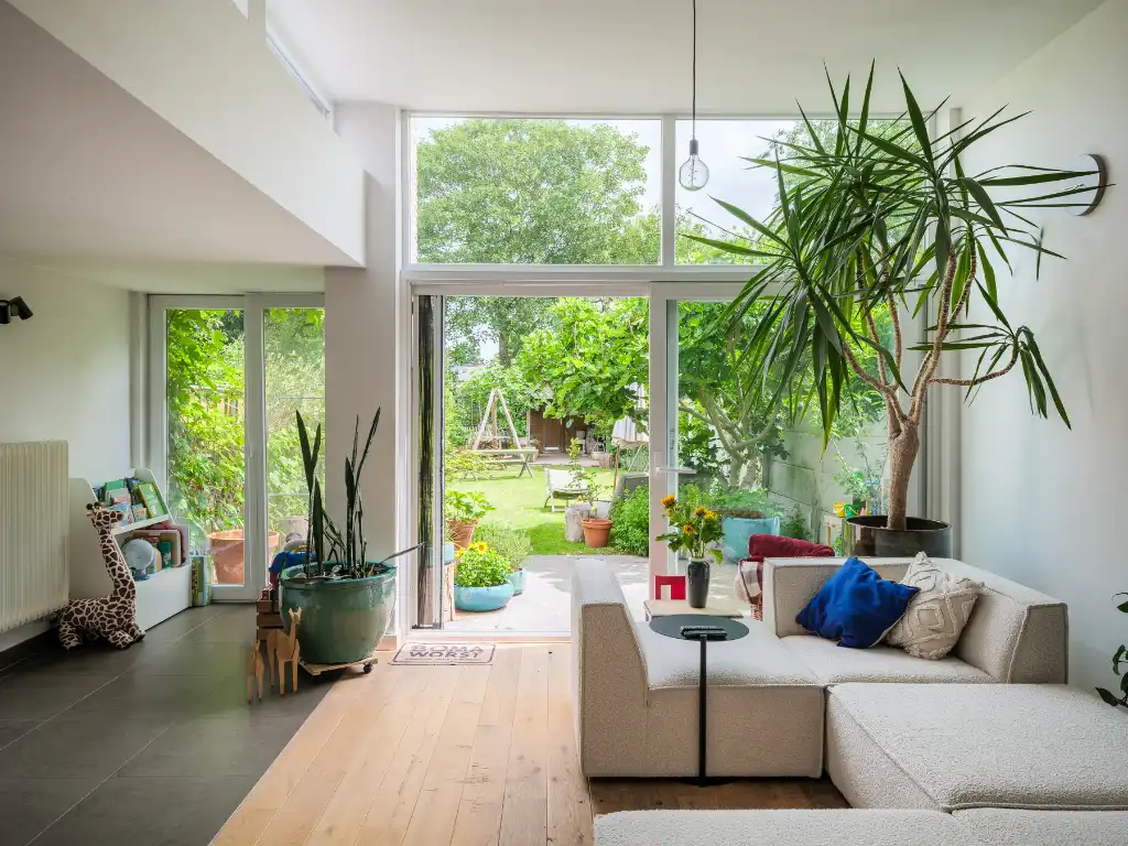Instapklare gezinswoning met 4 slaapkamers op een groen perceel nabij Gent. foto 3